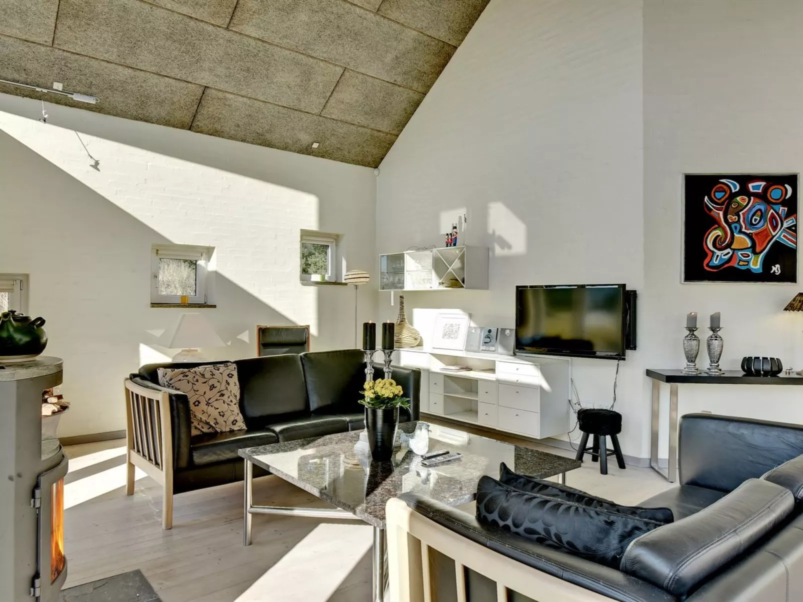 "Sjamme" - 1.2km from the sea-Inside