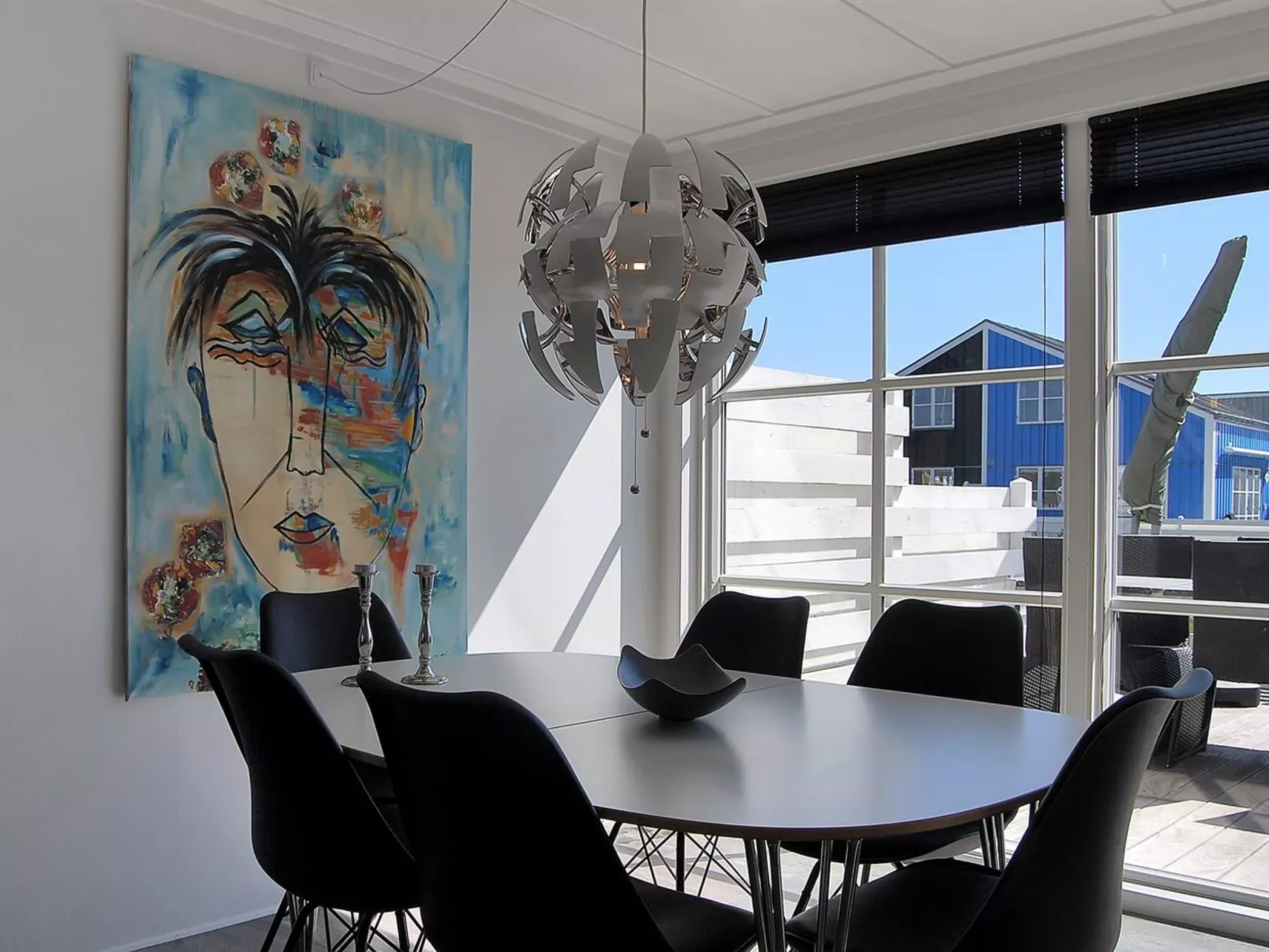 "Idamarie" - 2m from the sea-Inside