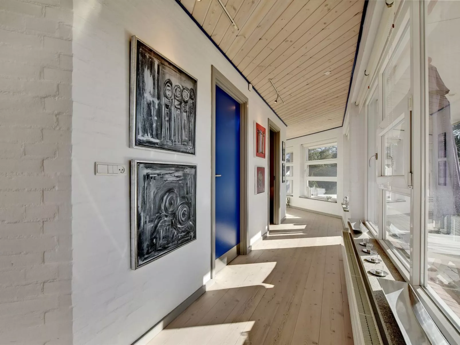 "Sjamme" - 1.2km from the sea-Inside