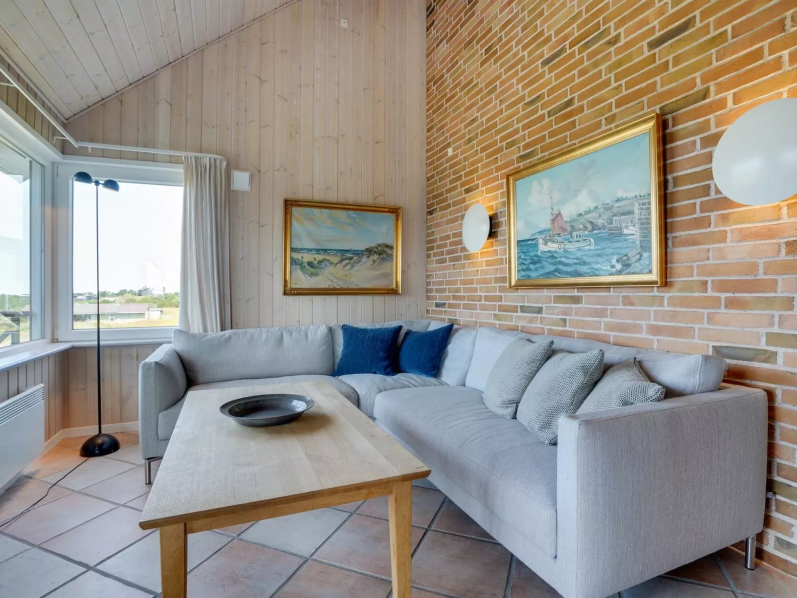 "Falk" - 500m from the sea-Inside