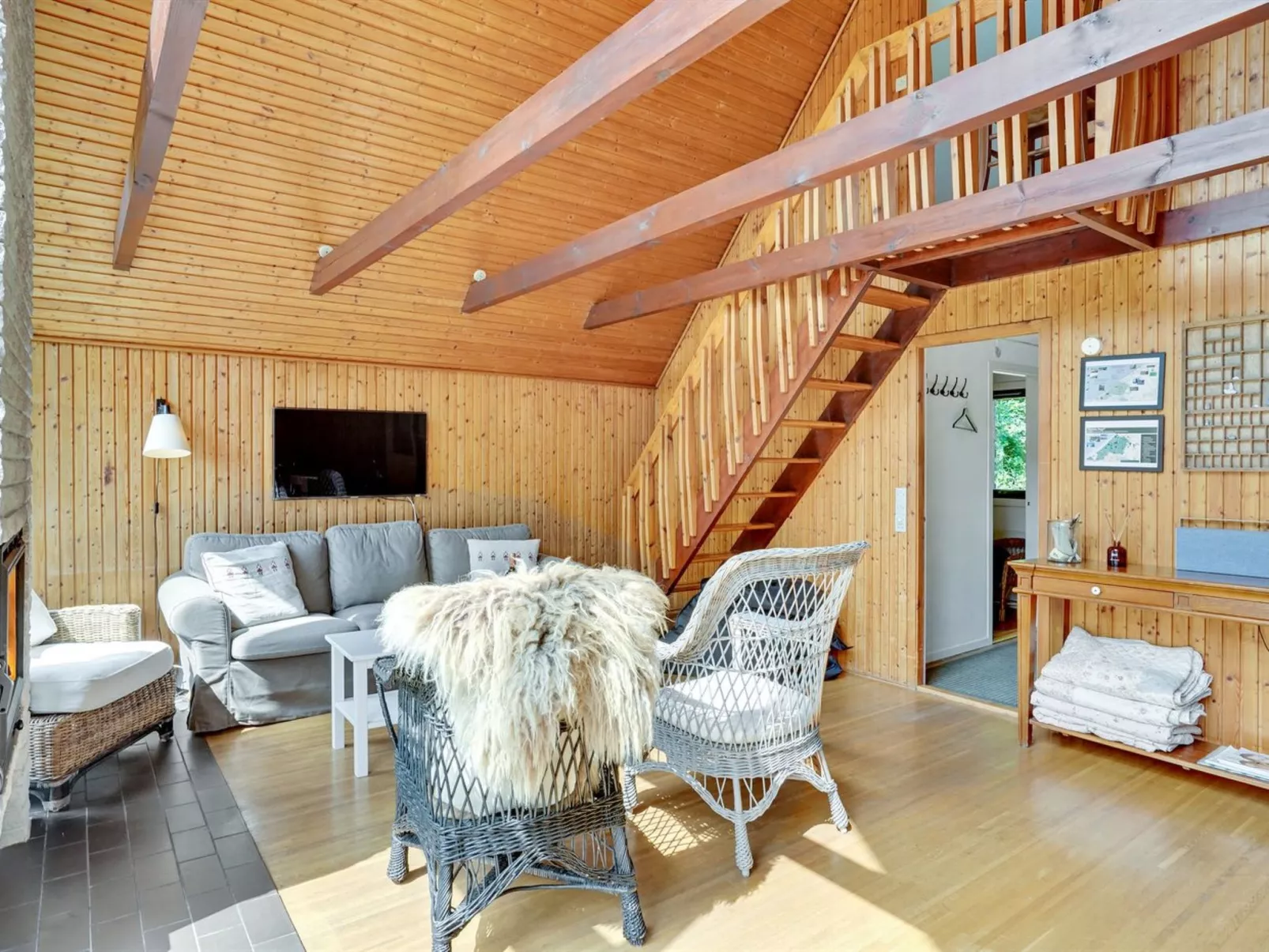 "Anssi" - 300m from the sea-Inside