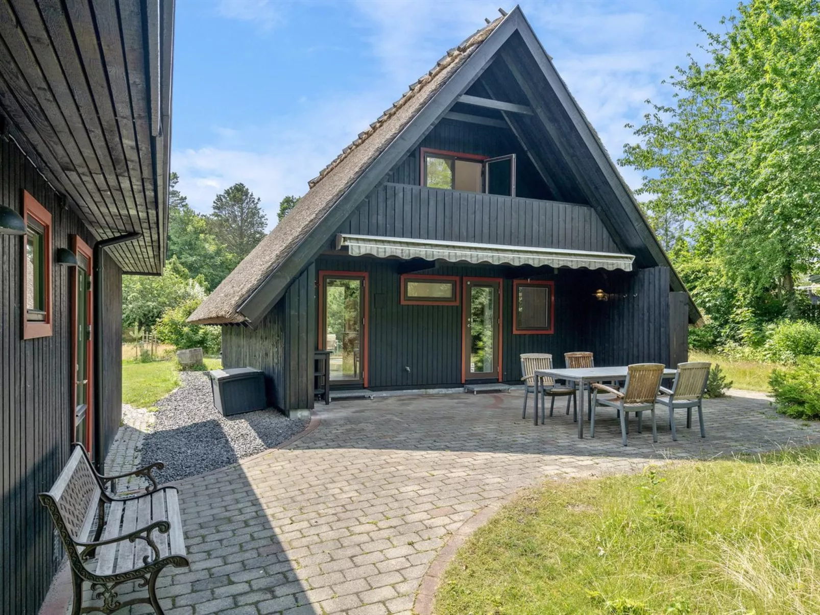 "Anssi" - 300m from the sea-Inside