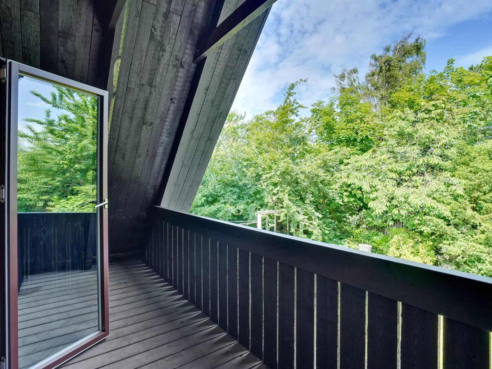 "Anssi" - 300m from the sea-Inside