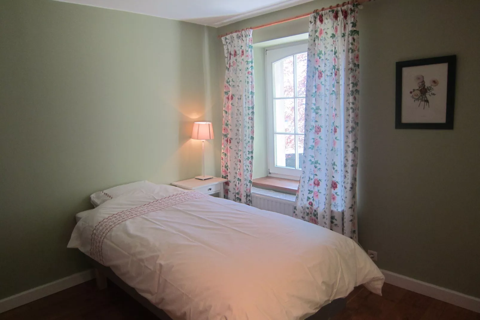 Offagne-Bedroom