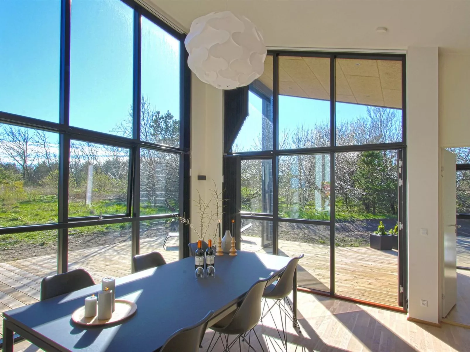 "Herdie" - 900m from the sea-Inside