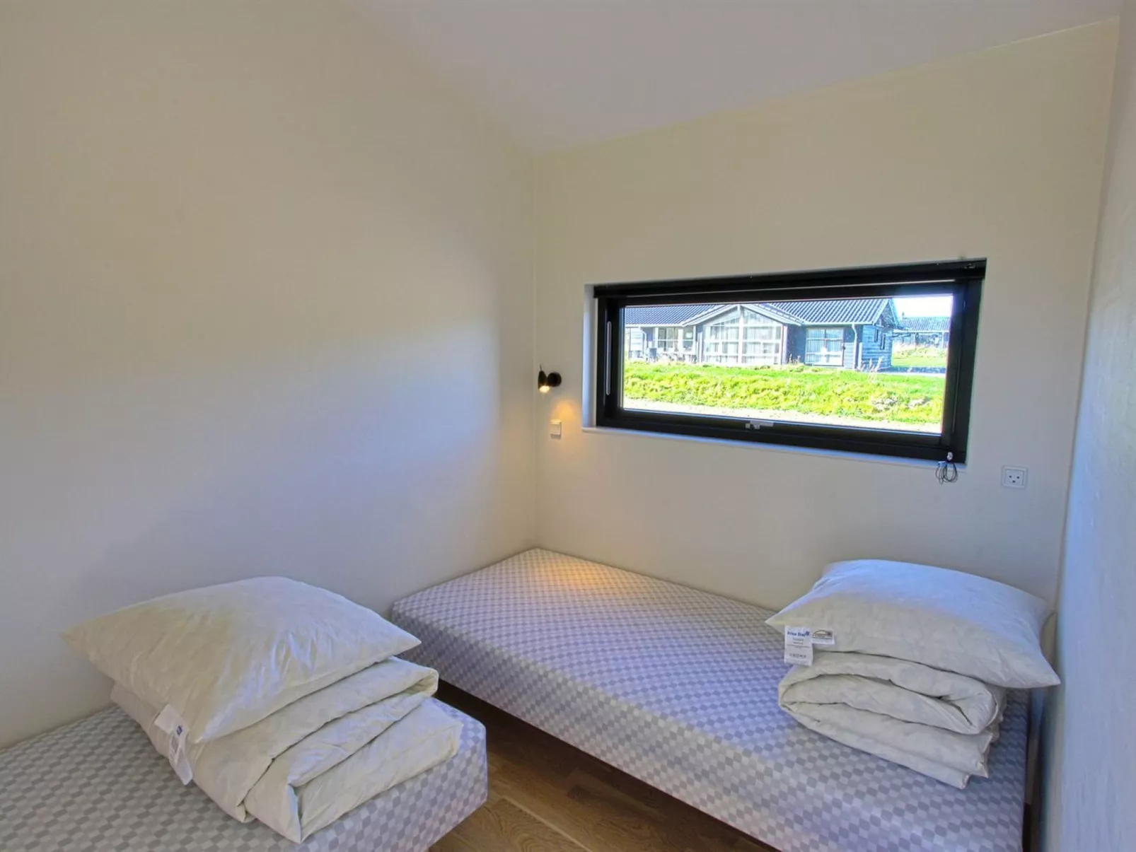"Herdie" - 900m from the sea-Outside