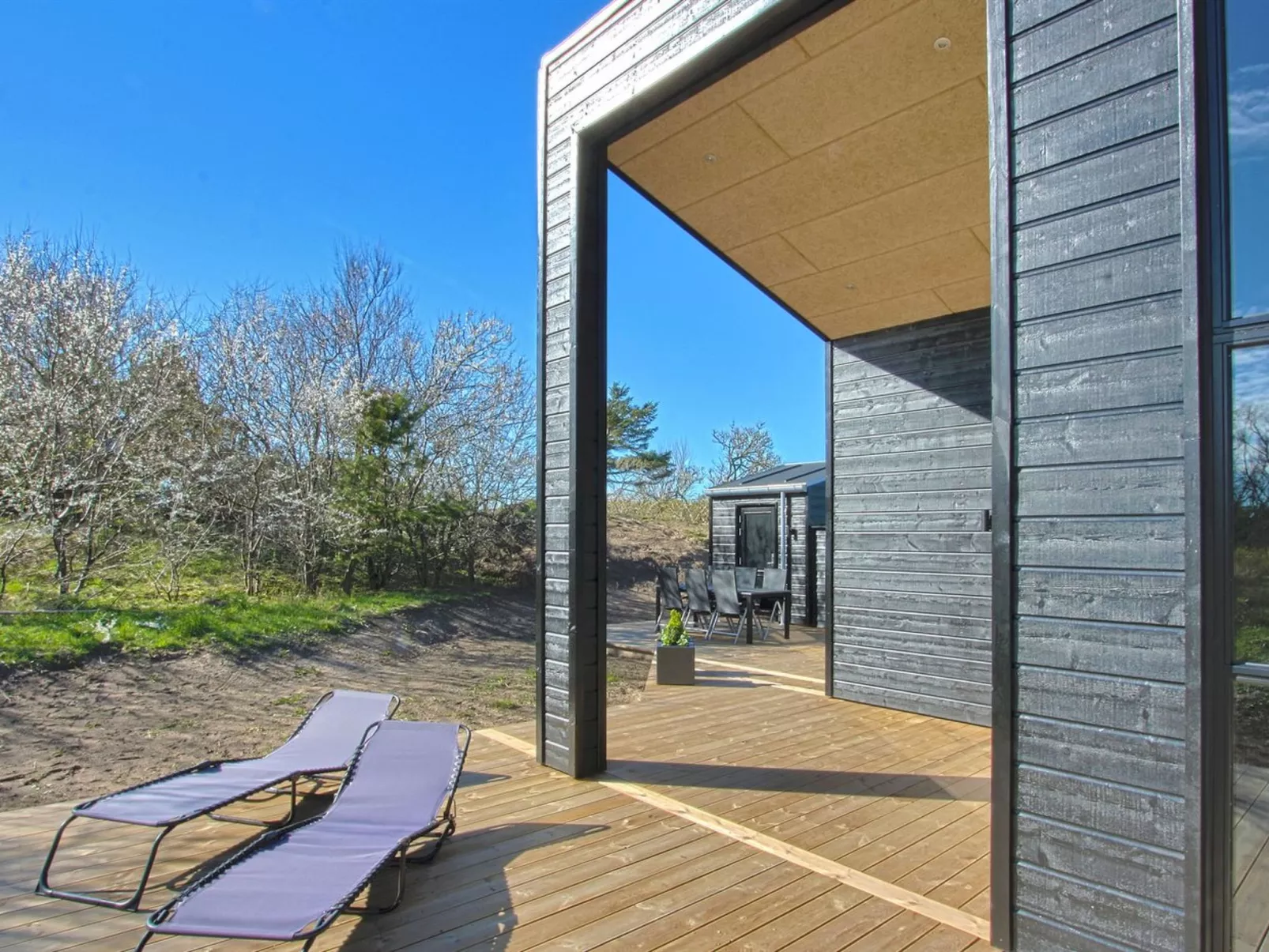 "Herdie" - 900m from the sea-Outside
