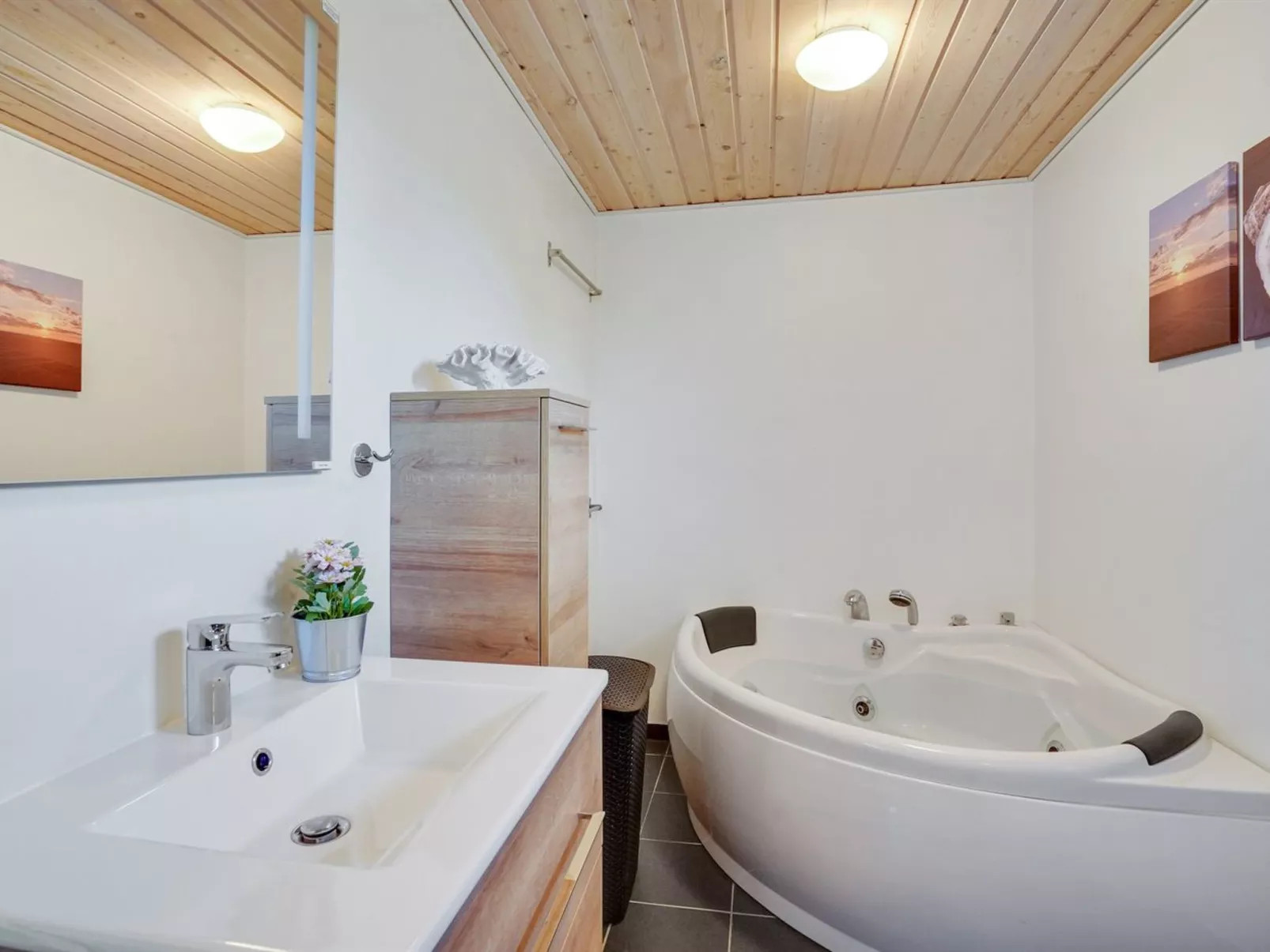 "Denisa" - 2.3km from the sea-Inside