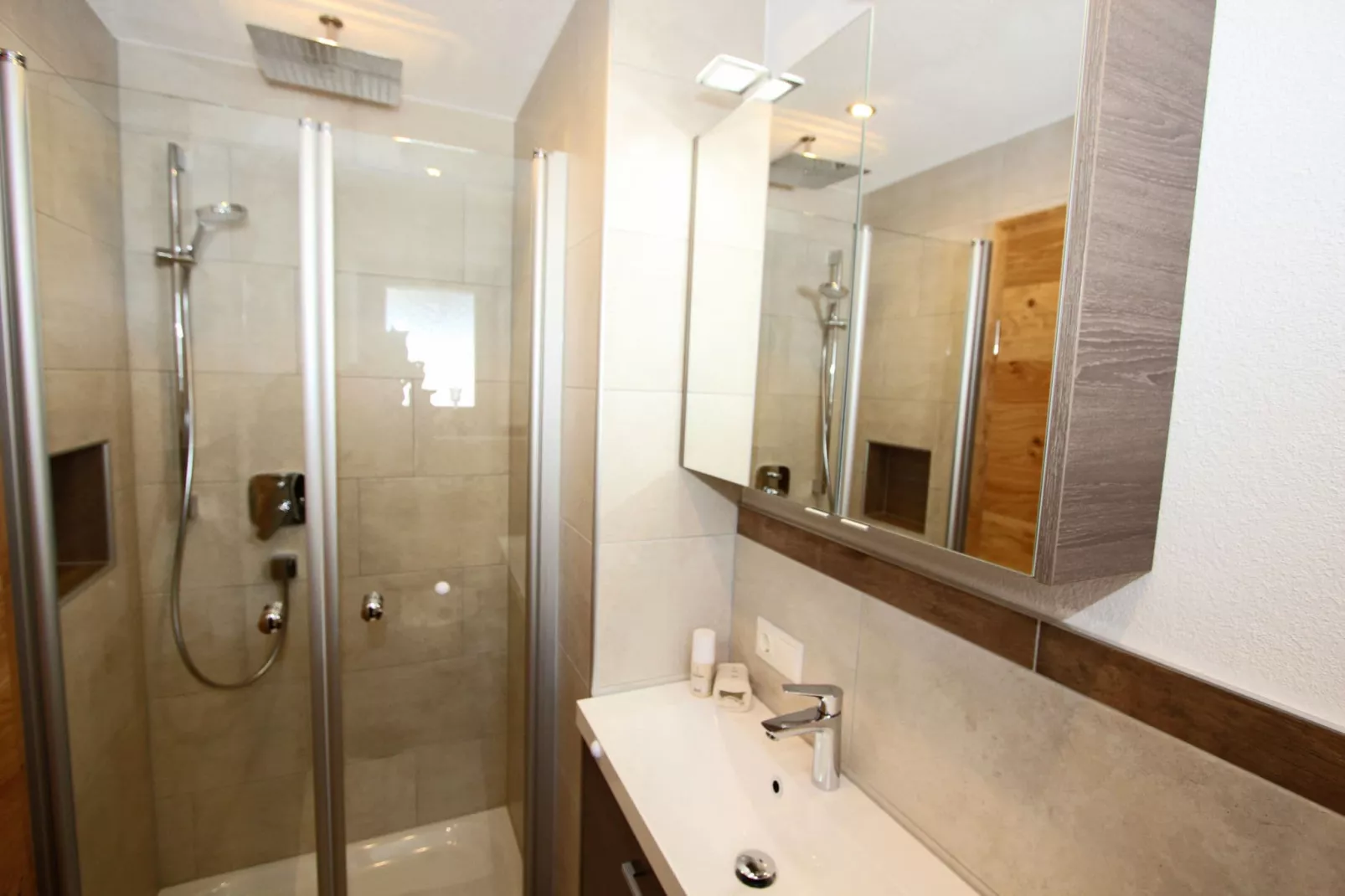 Chalet Schiestl - 10 Personen-Bathroom