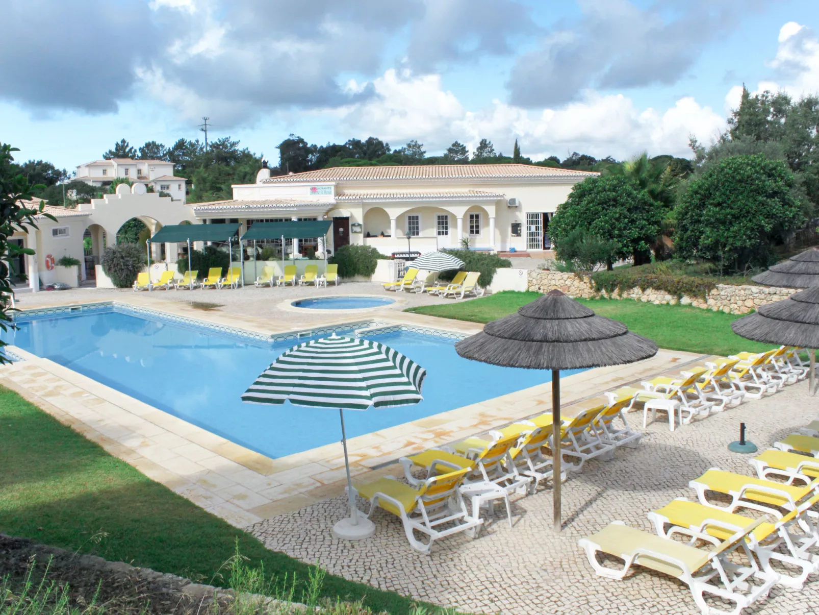 Quinta do Rosal-Outside