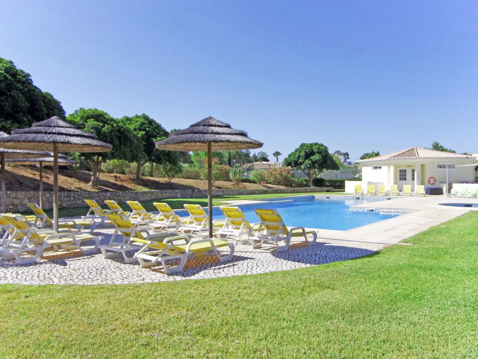 Quinta do Rosal-Outside