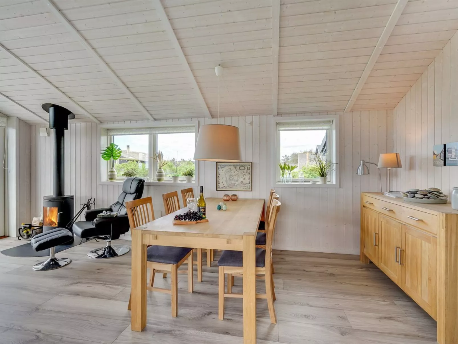 "Erza" - 500m from the sea-Inside