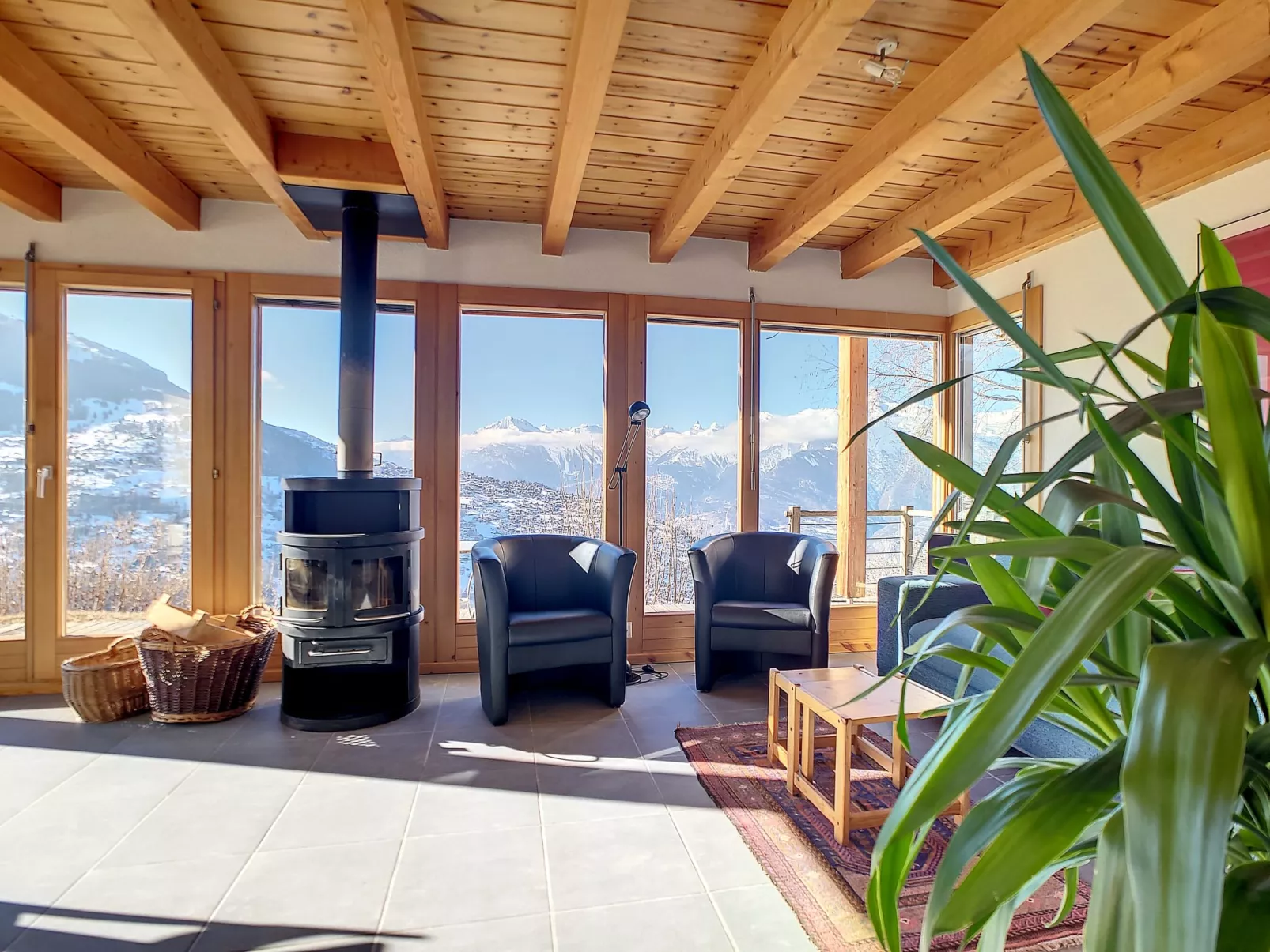 Au Bisse-Inside