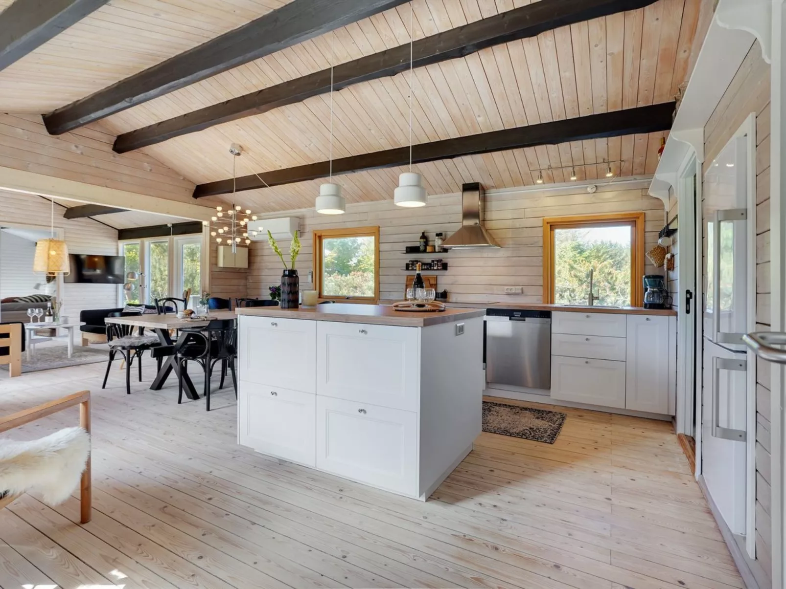 "Skogh" - 600m from the sea-Inside