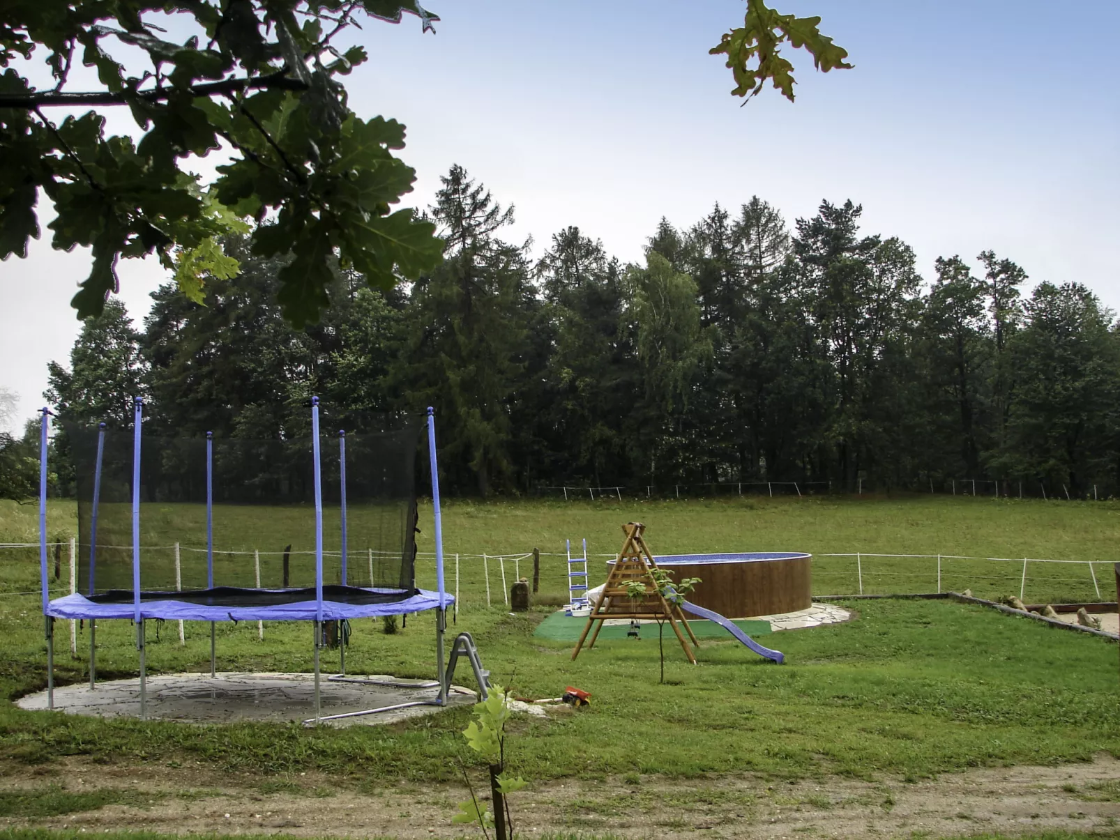 Dom na Skraju-Draußen