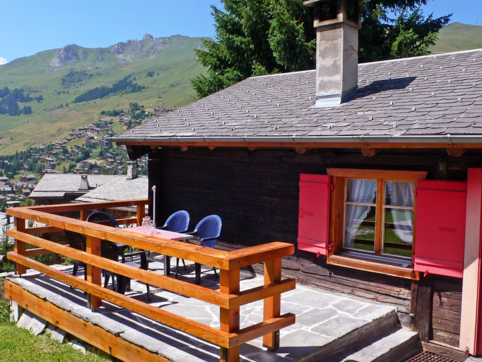 La Pive-Outside