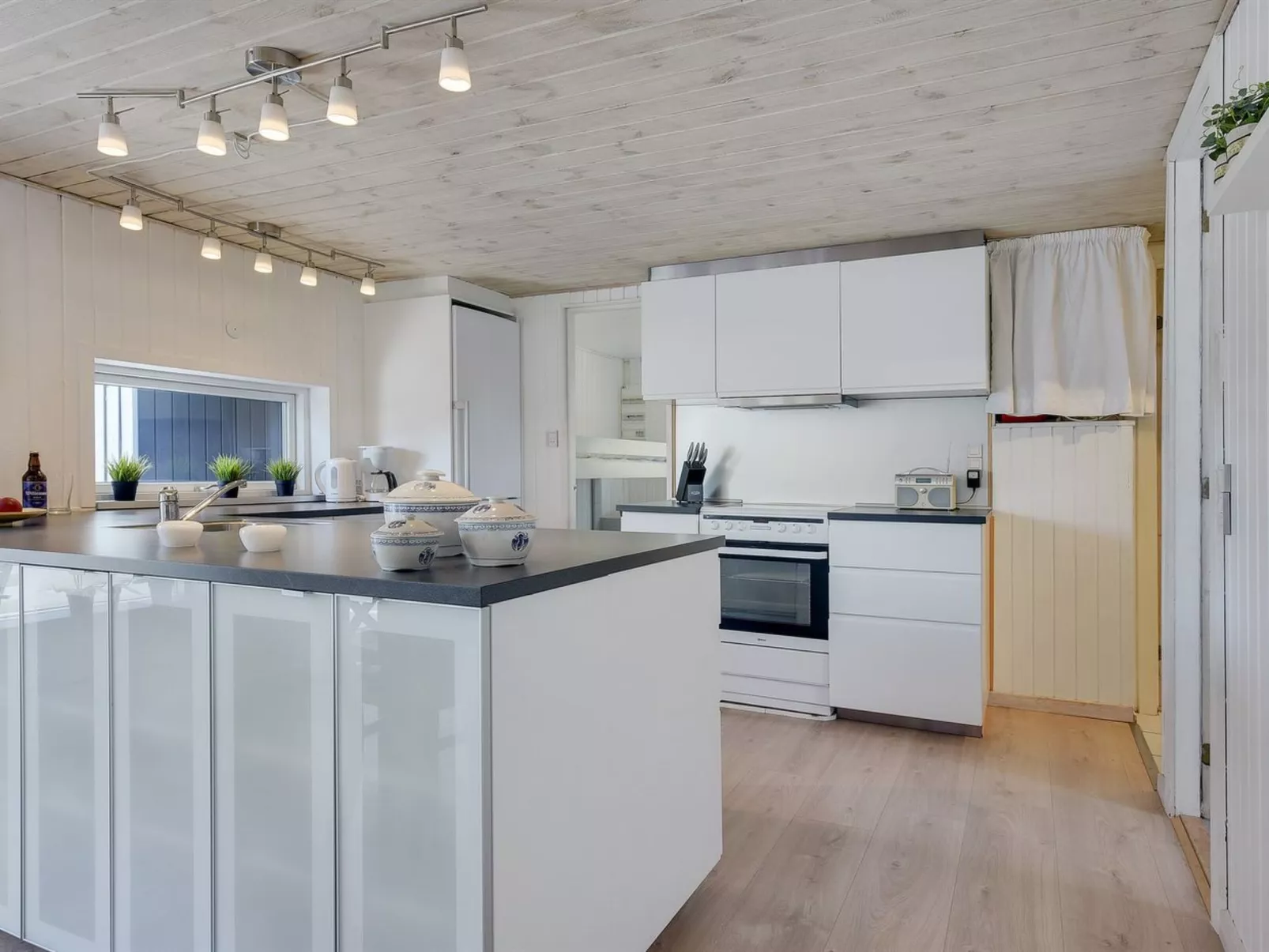 "Vilhelmiina" - 350m from the sea-Dedans