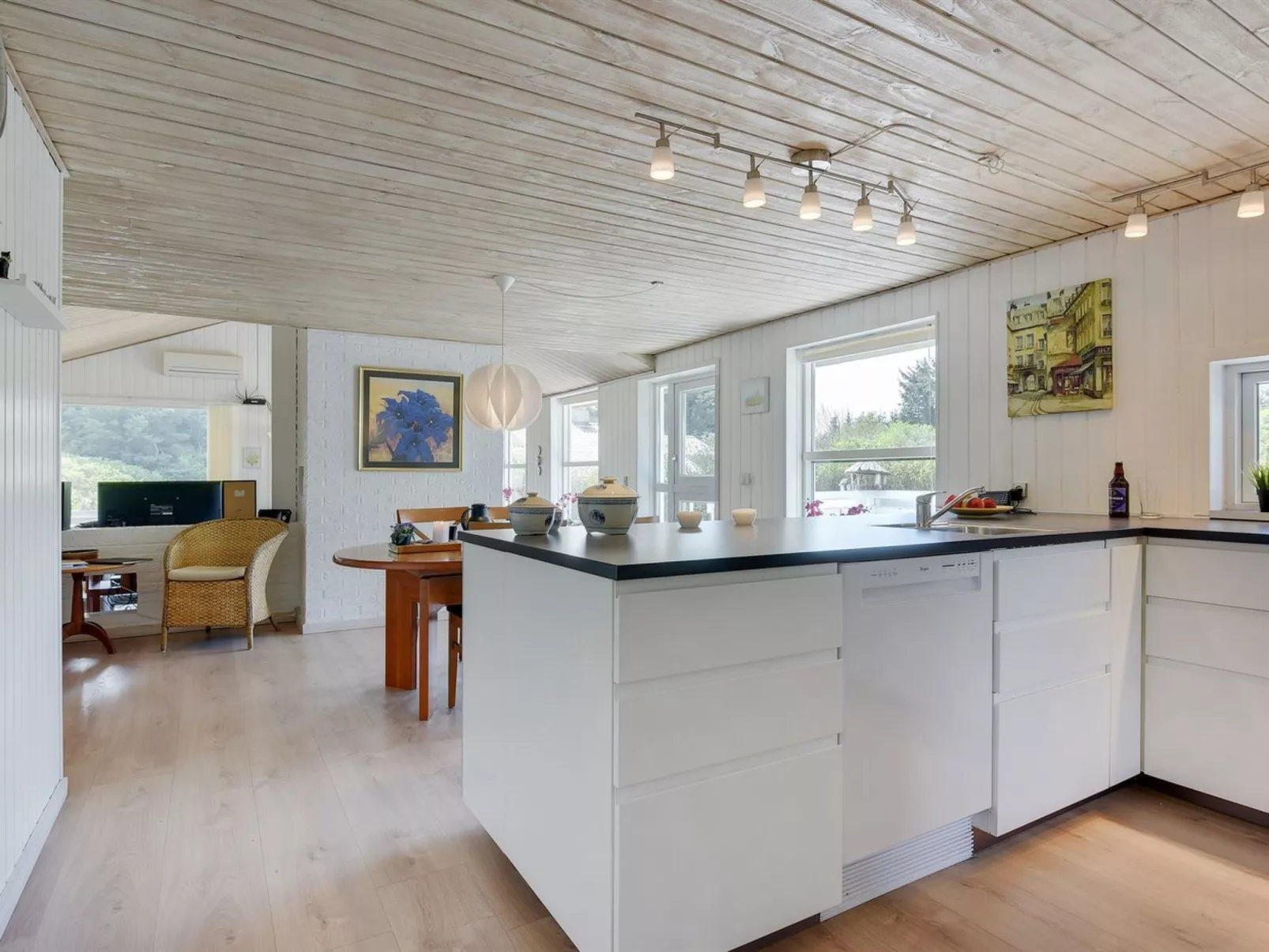 "Vilhelmiina" - 350m from the sea-Dedans