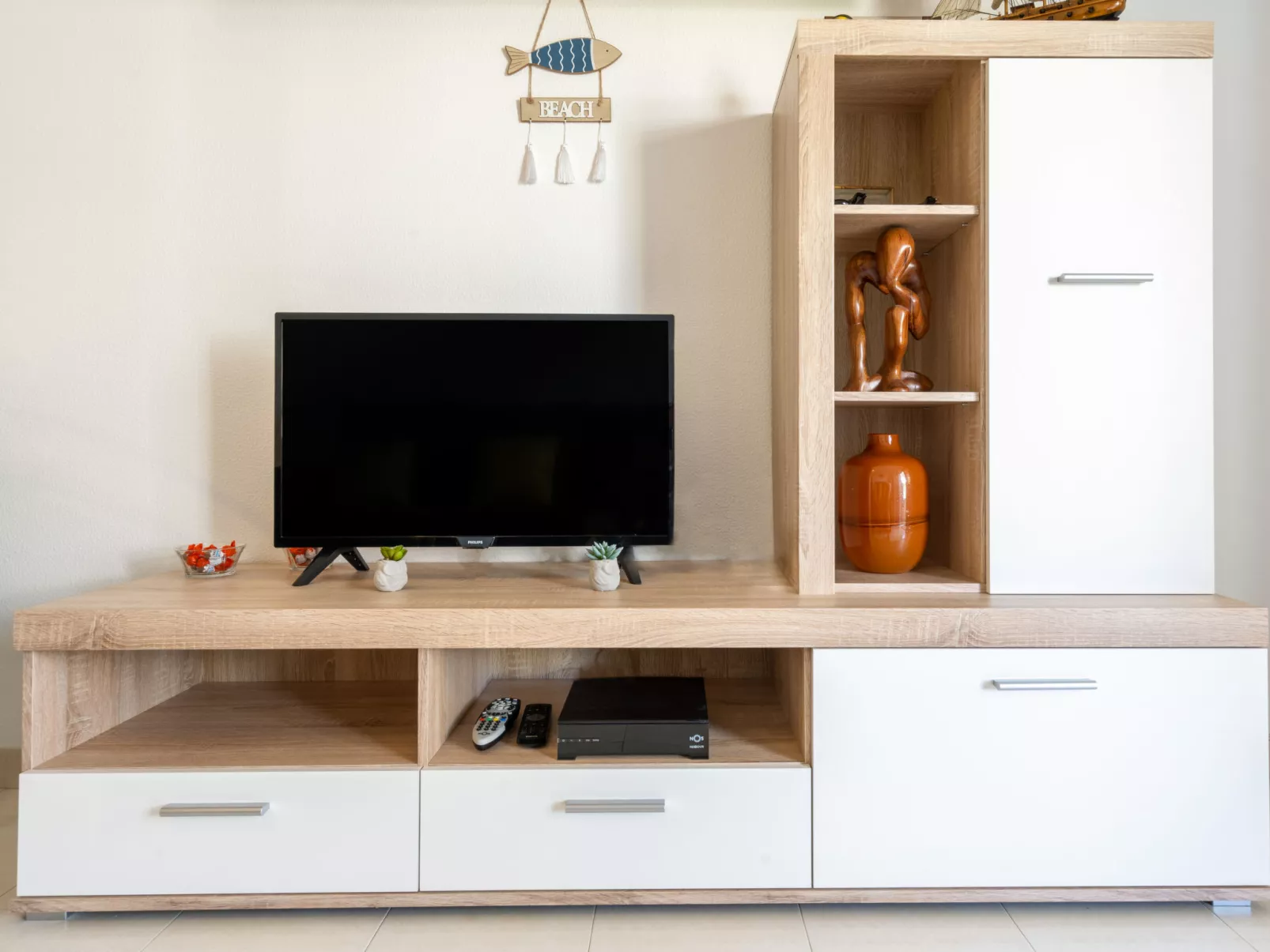 Algarve Treasure-Inside