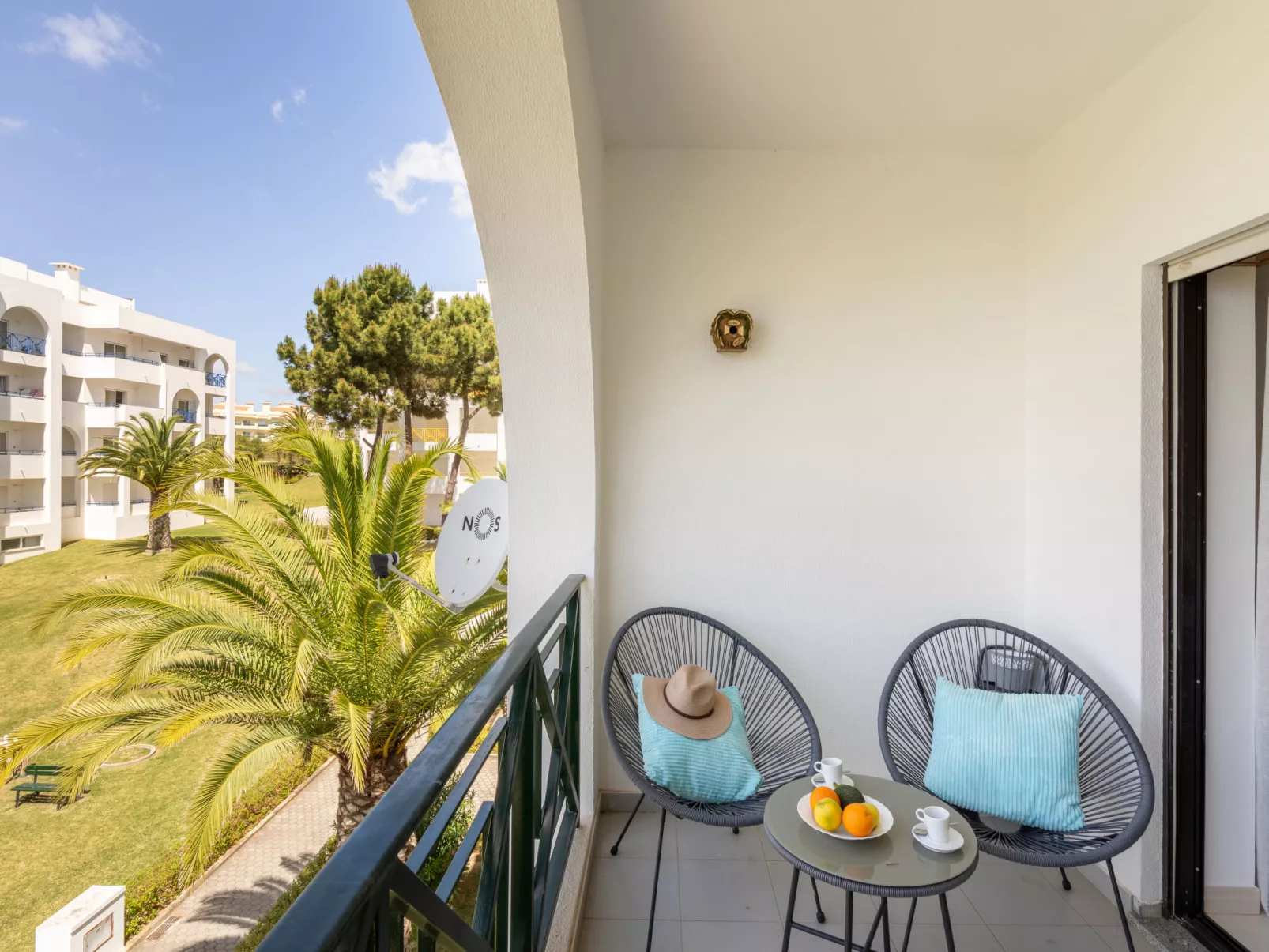 Algarve Treasure-Inside