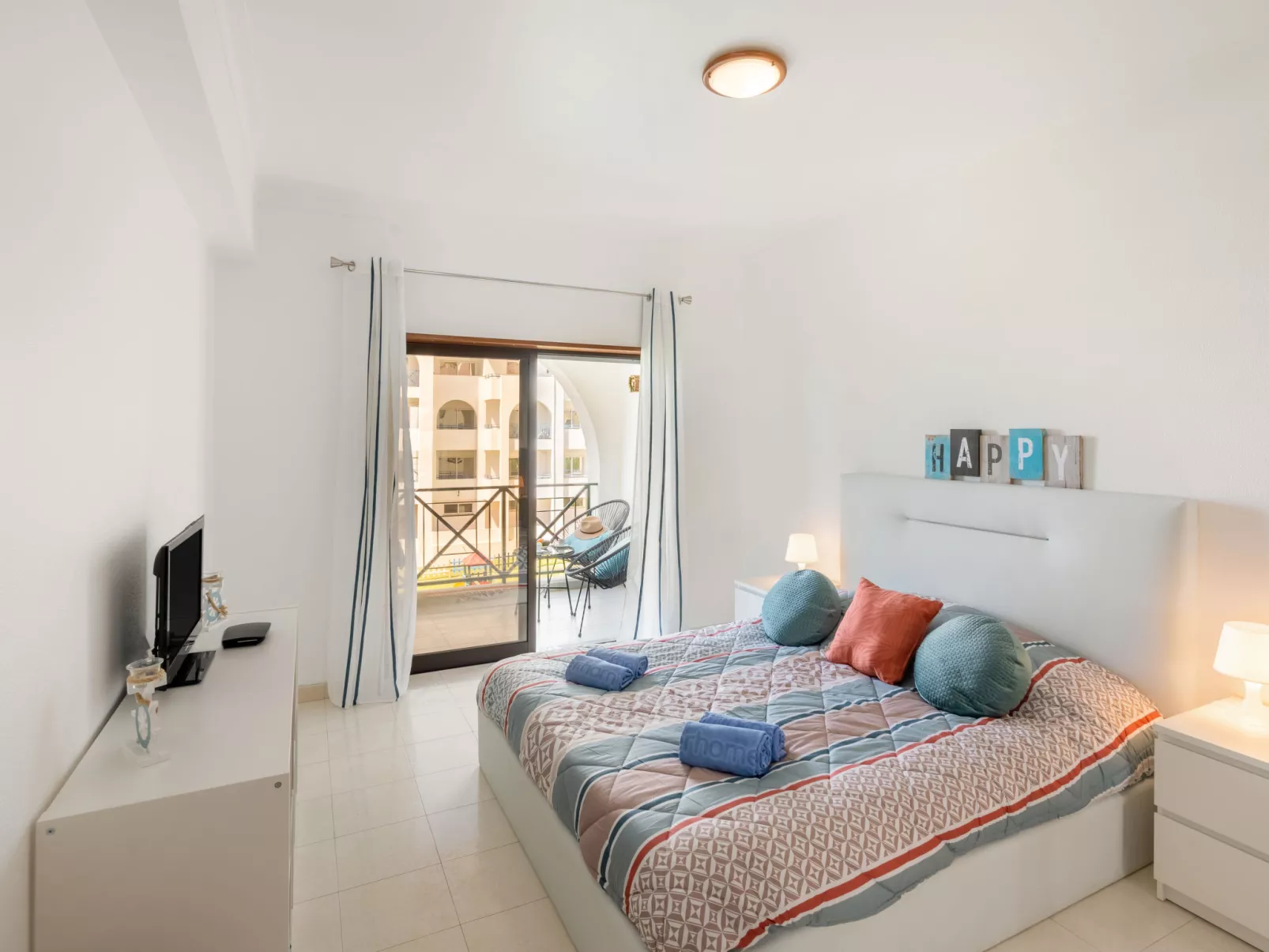 Algarve Treasure-Inside