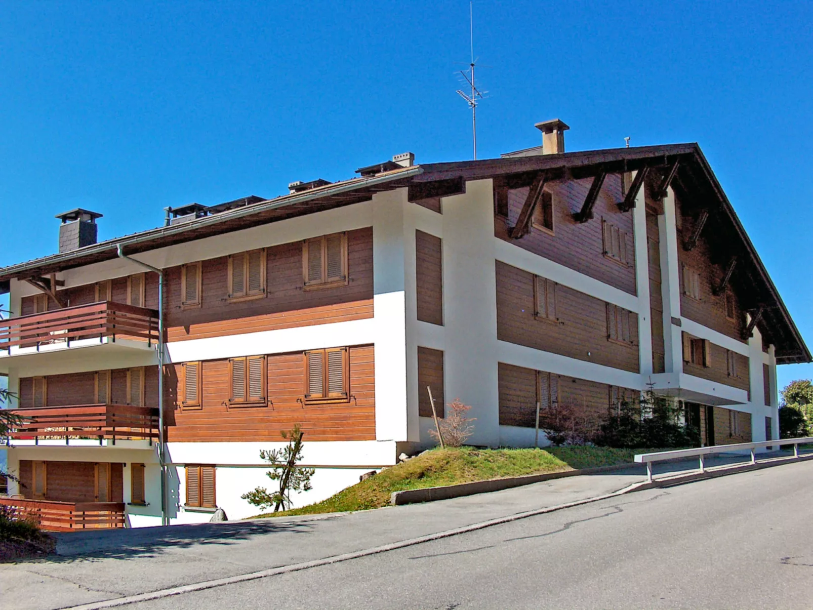 Mirador 186-Outside