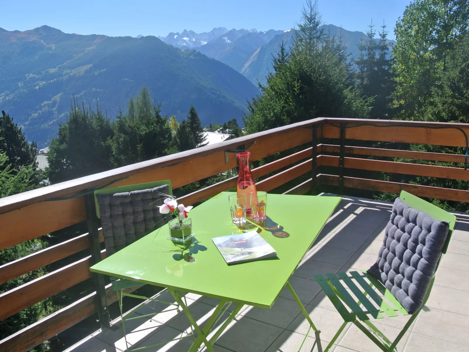 Mirador 186-Outside
