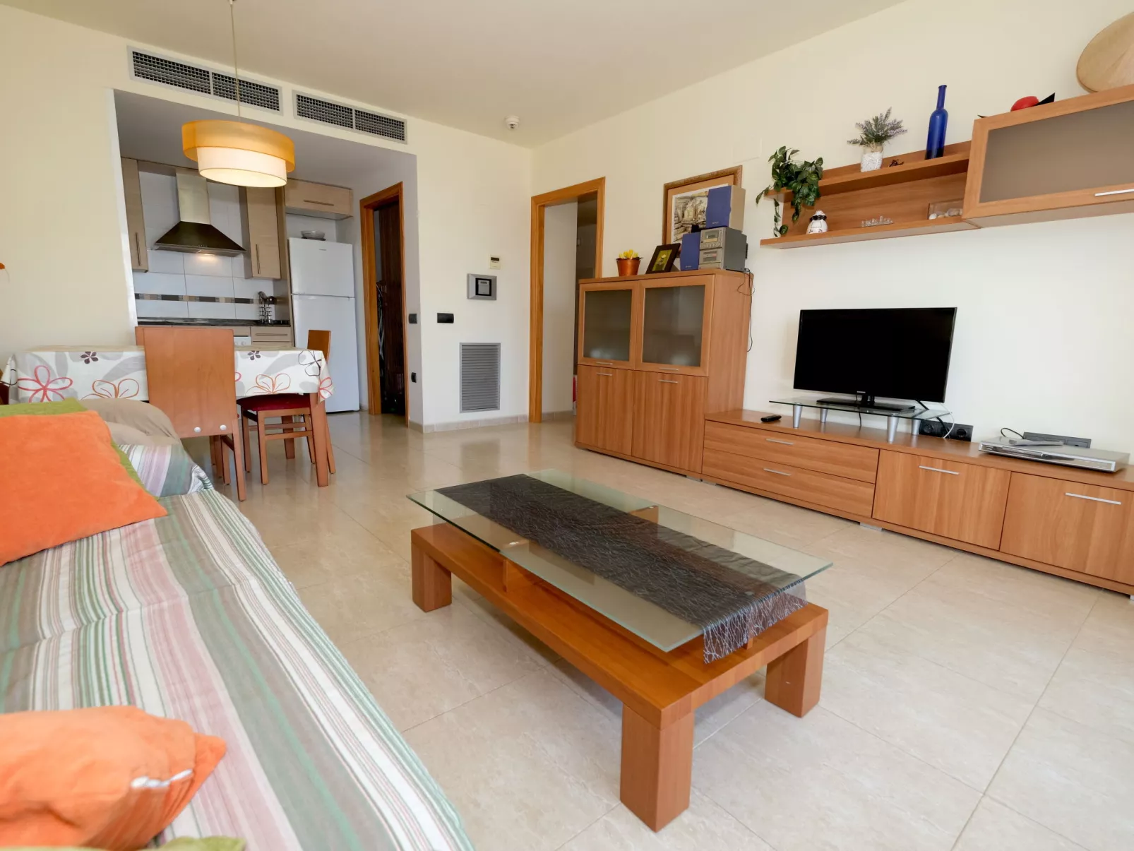 Apartamentos Golden Beach-Inside