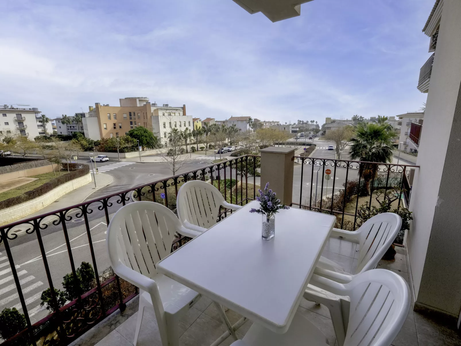 Apartamentos Golden Beach-Outside