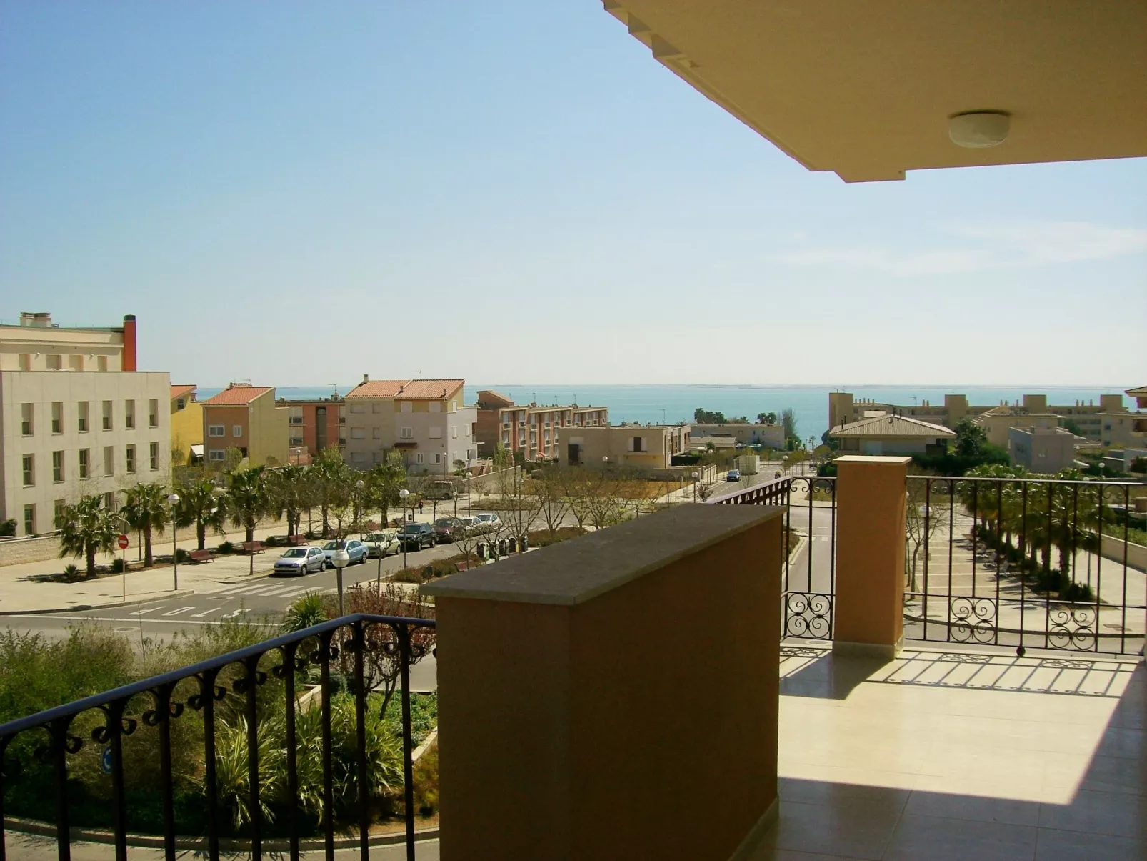 Apartamentos Golden Beach-Outside