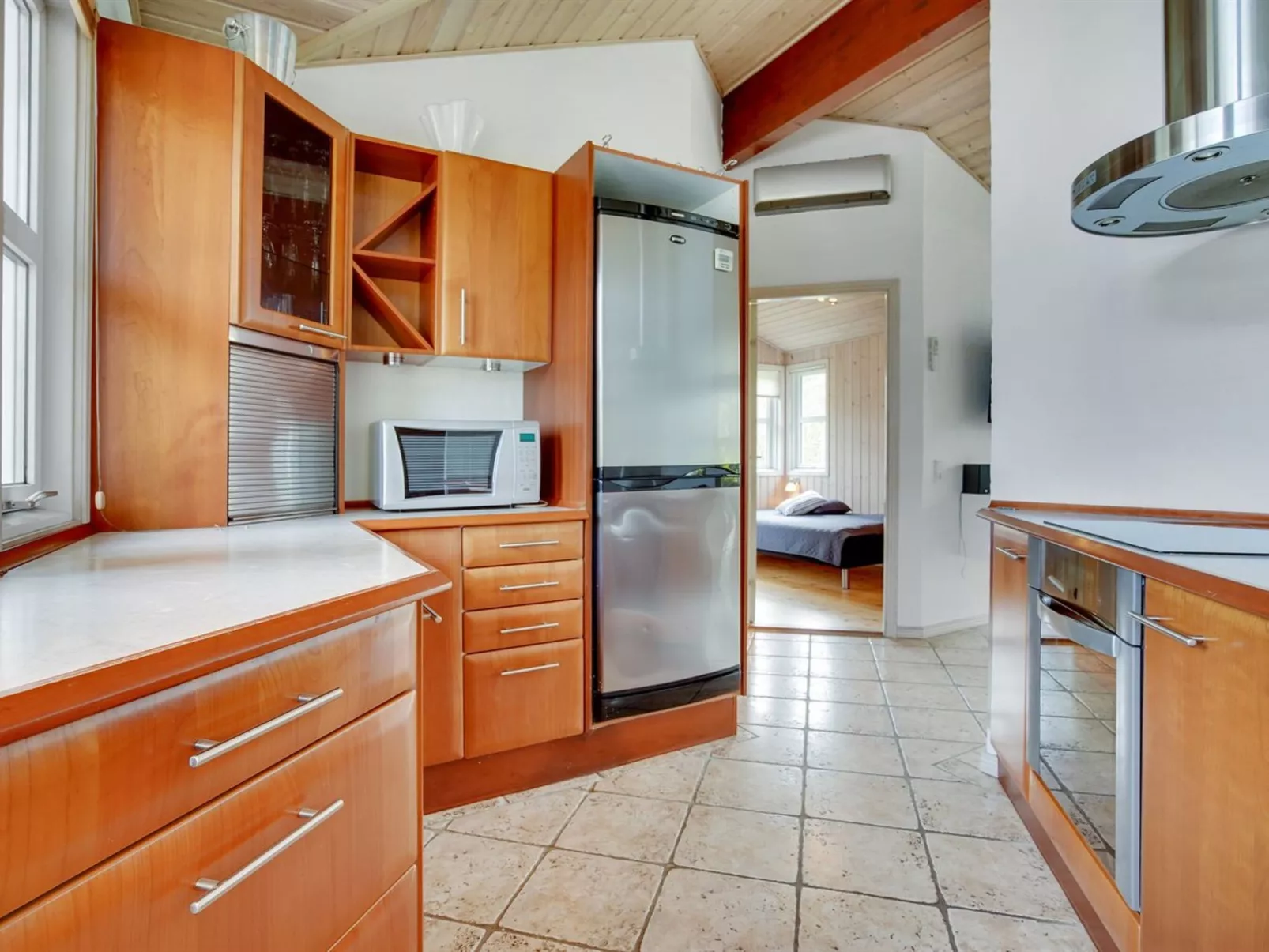 "Bina" - 1.9km from the sea-Inside