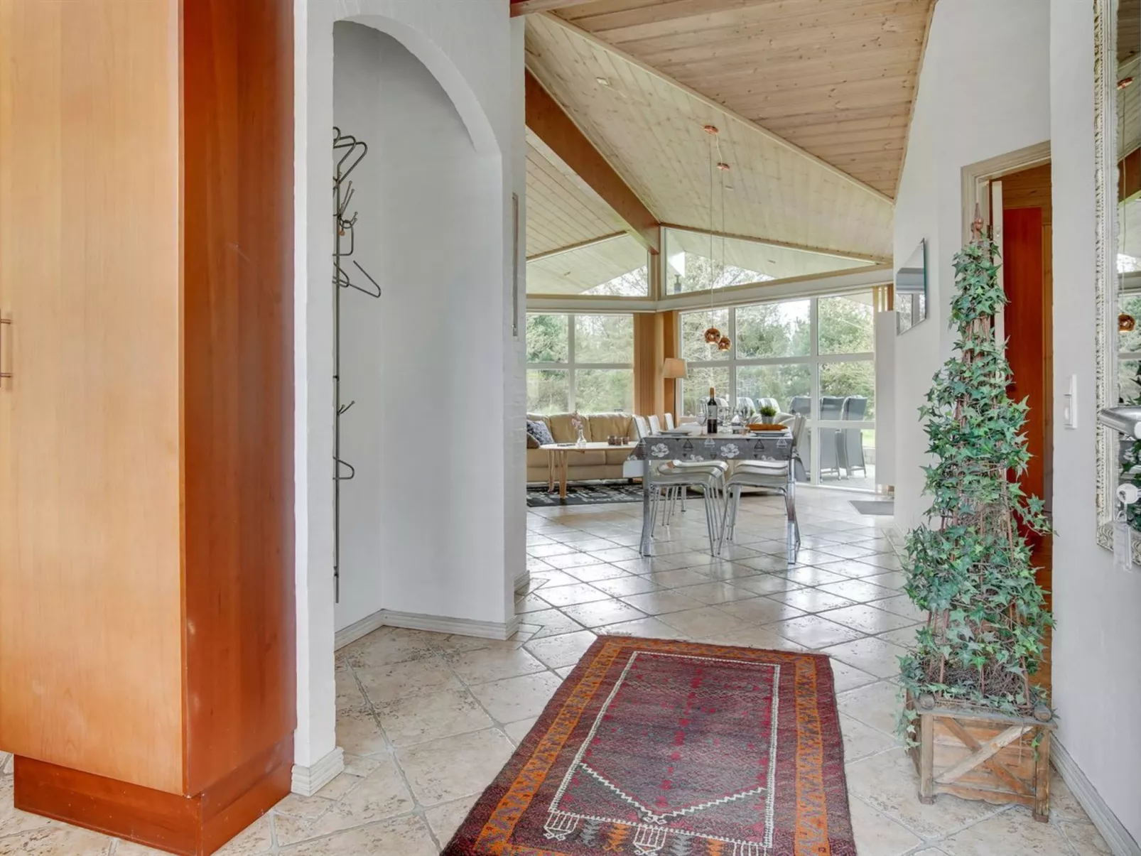 "Bina" - 1.9km from the sea-Inside