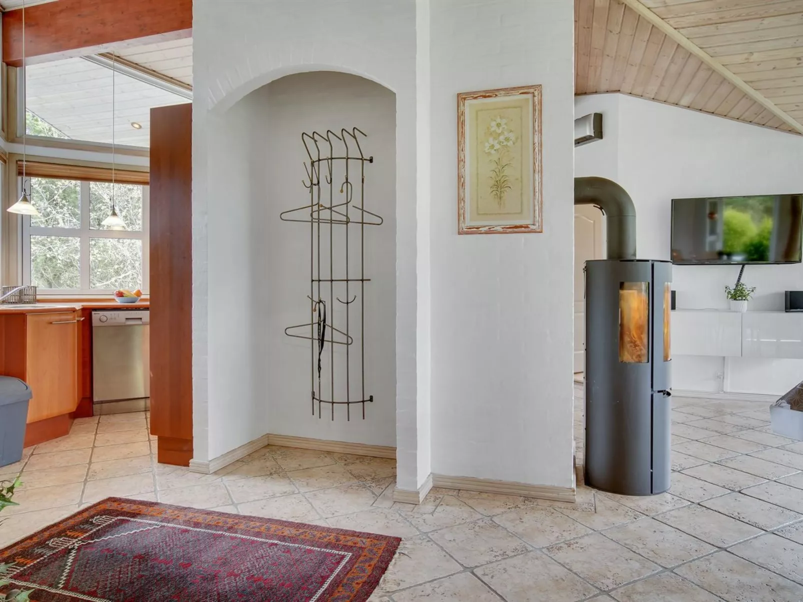 "Bina" - 1.9km from the sea-Inside