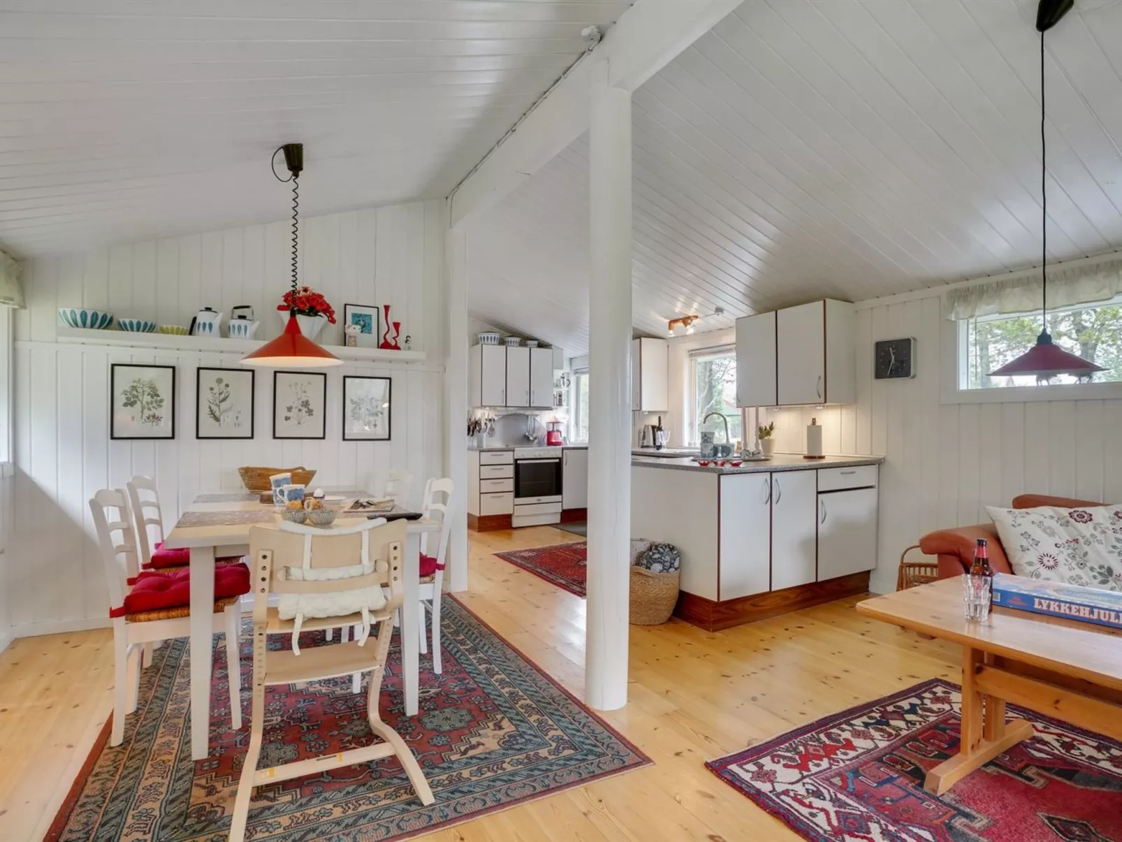 "Soley" - 1km from the sea-Inside