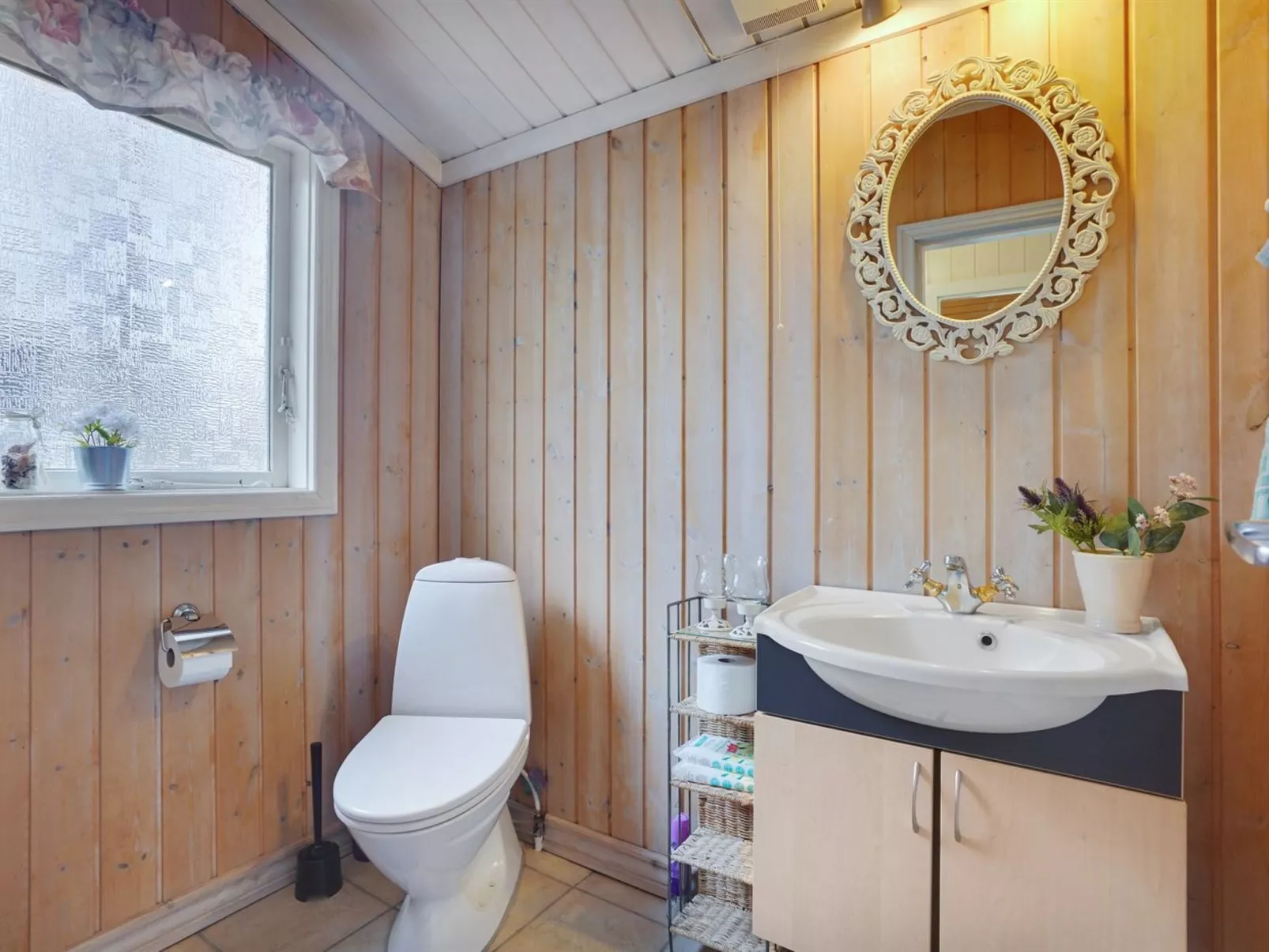 "Soley" - 1km from the sea-Inside