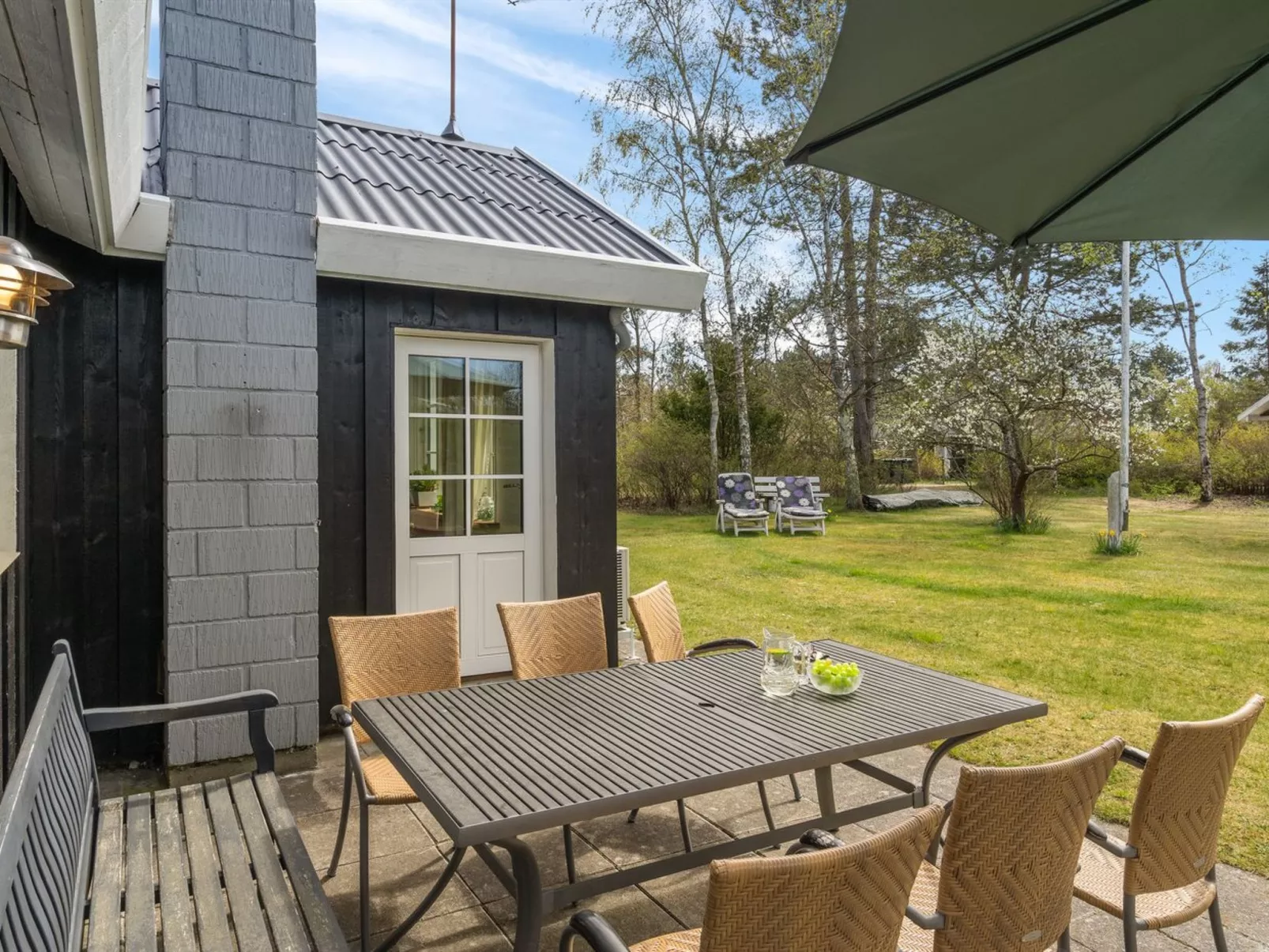 "Therman" - 1.5km from the sea-Outside