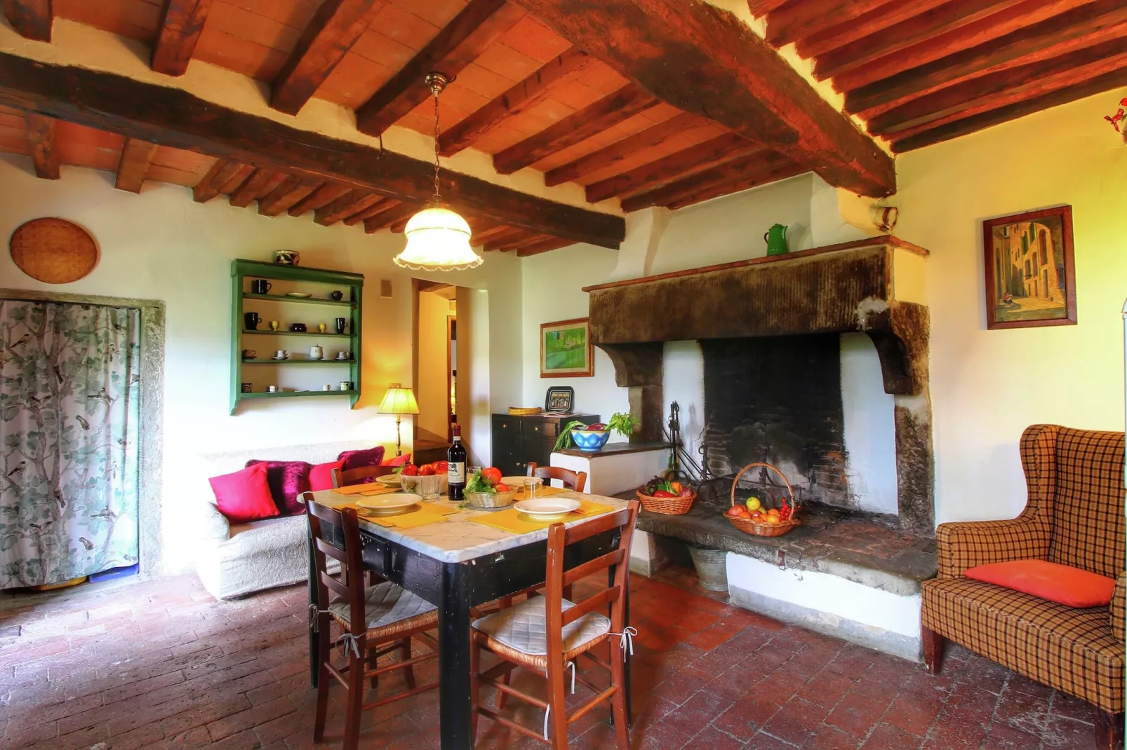 Santa Cecilia-Dining room