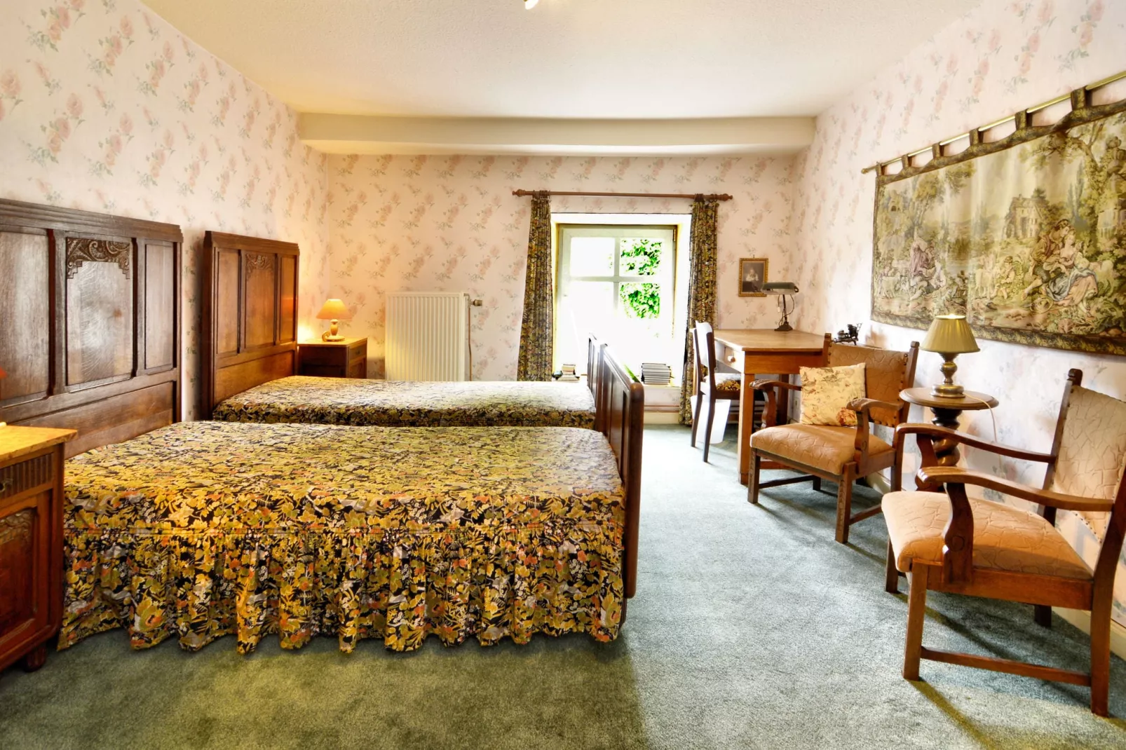 Grand Paliseul-Bedroom