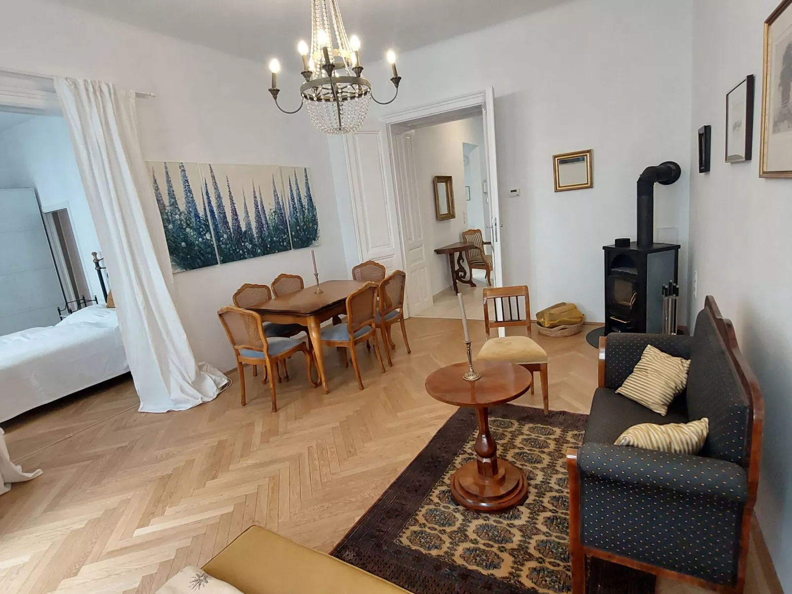 Sobieskiplatz-Inside