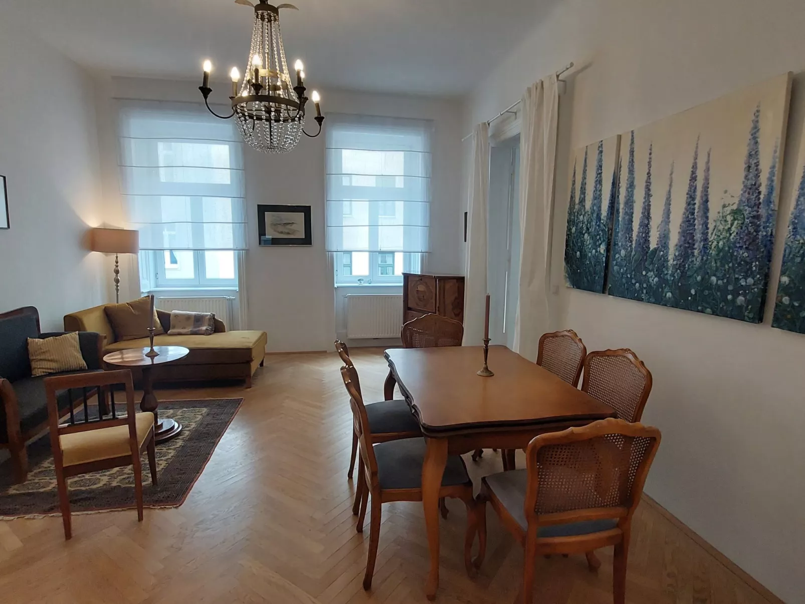 Sobieskiplatz-Inside