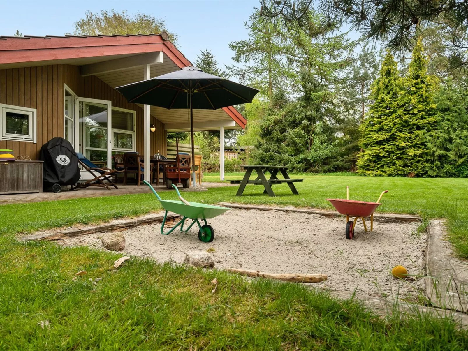 "Loreia" - 200m from the sea-Draußen