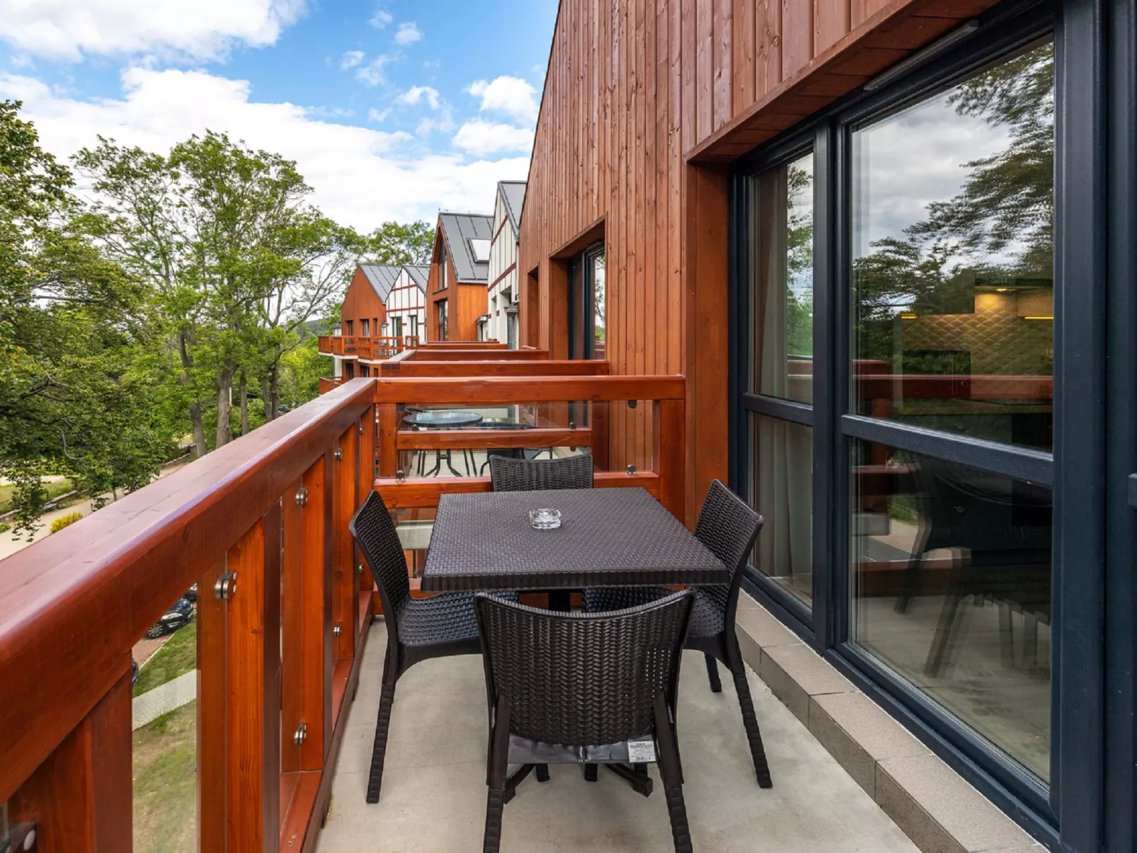 Holiday Mountain Residence-Dehors