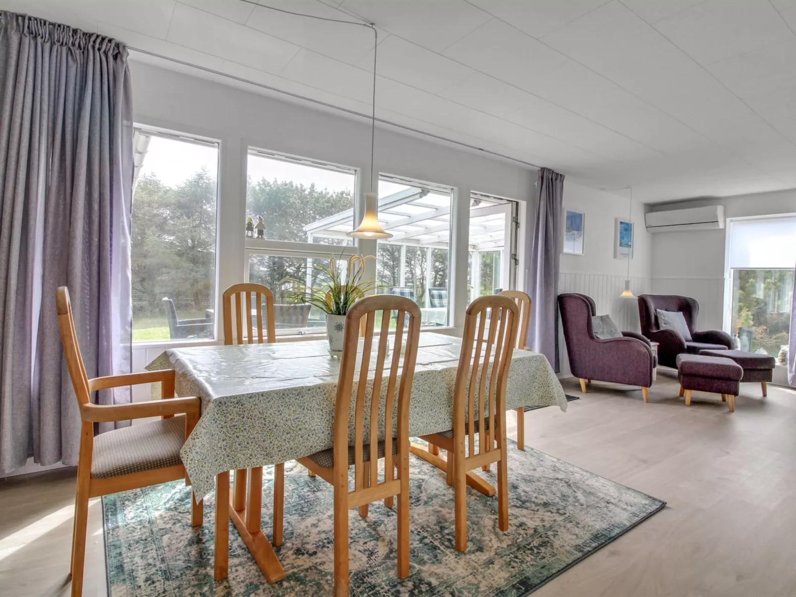 "Hellin" - 300m from the sea-Inside