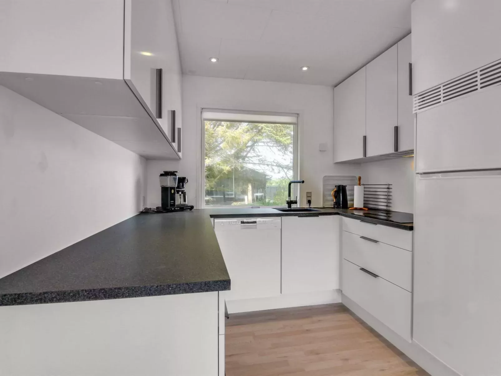"Hellin" - 300m from the sea-Inside