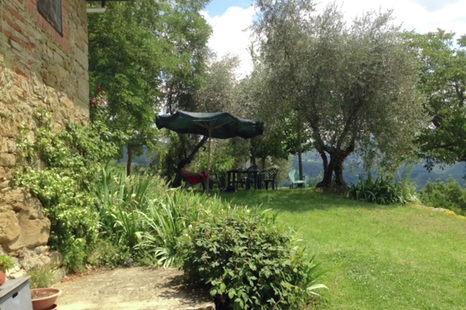 Santa Cecilia-Gardens summer