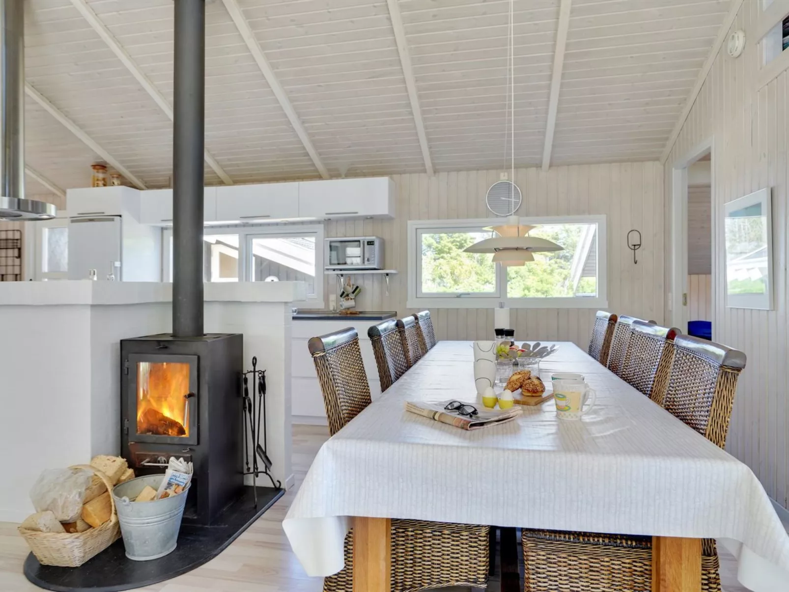 "Harriet" - 800m from the sea-Inside