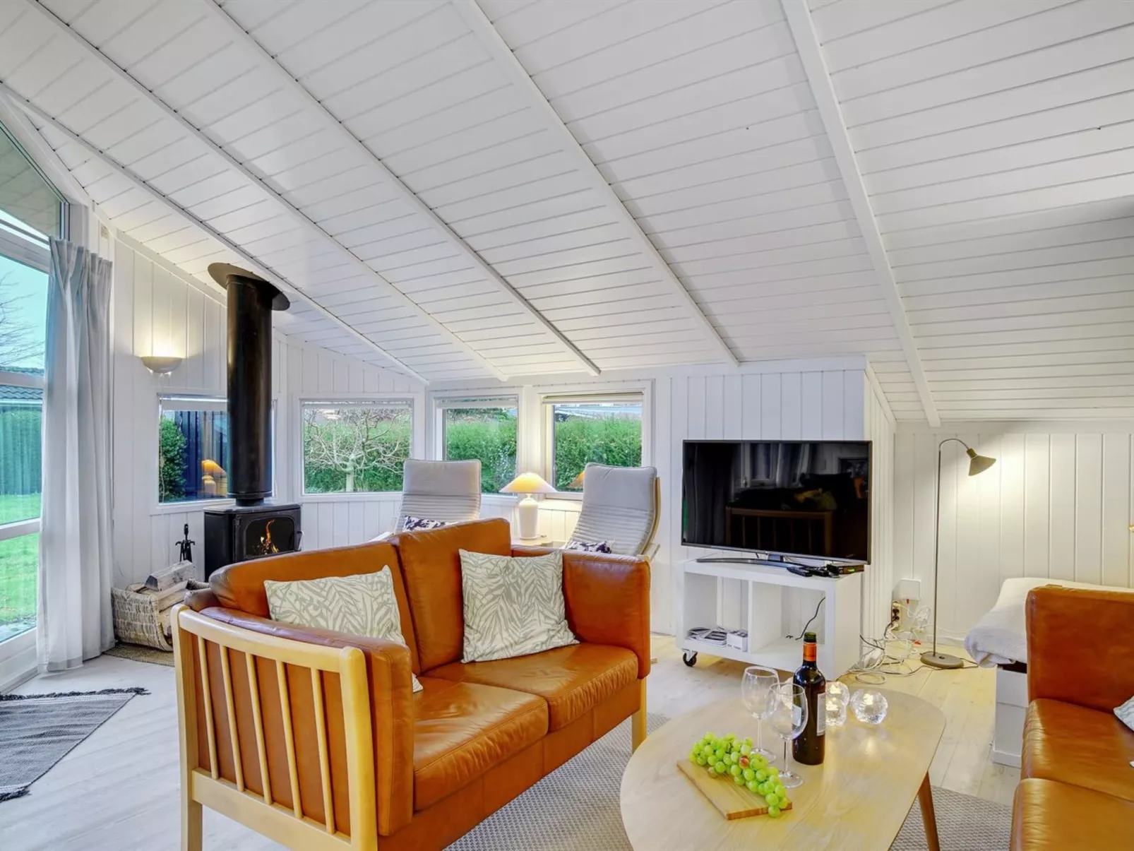 "Eivor" - 500m from the sea-Inside