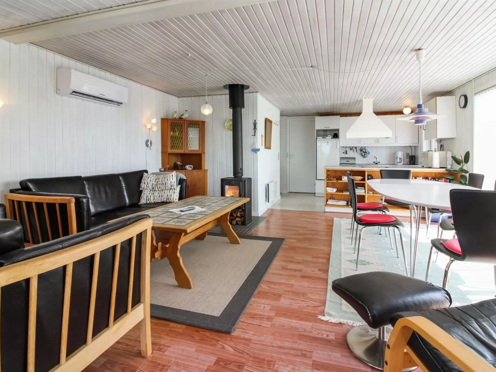 "Olla" - 300m from the sea-Inside