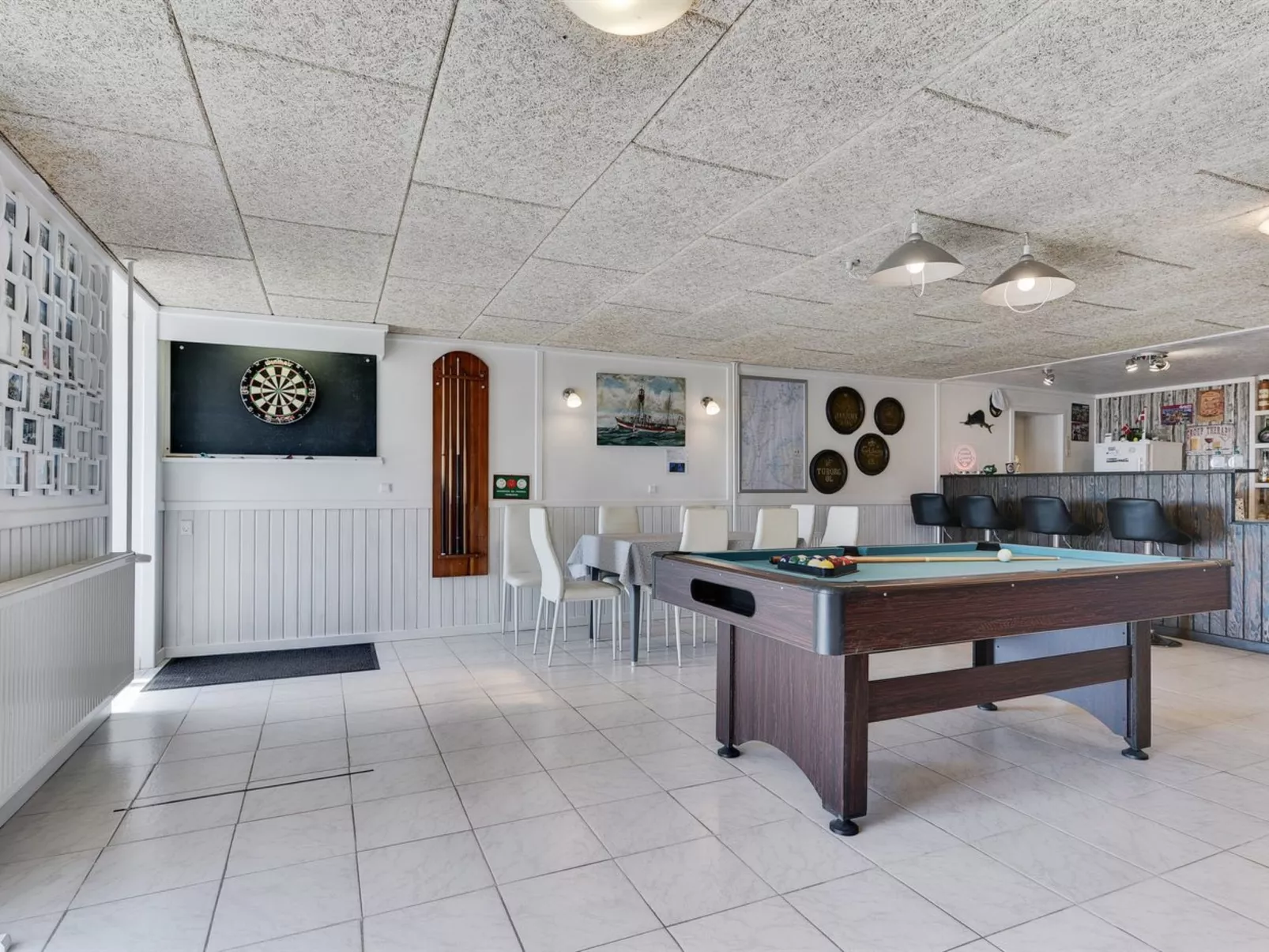 "Durim" - 2.5km from the sea-Drinnen