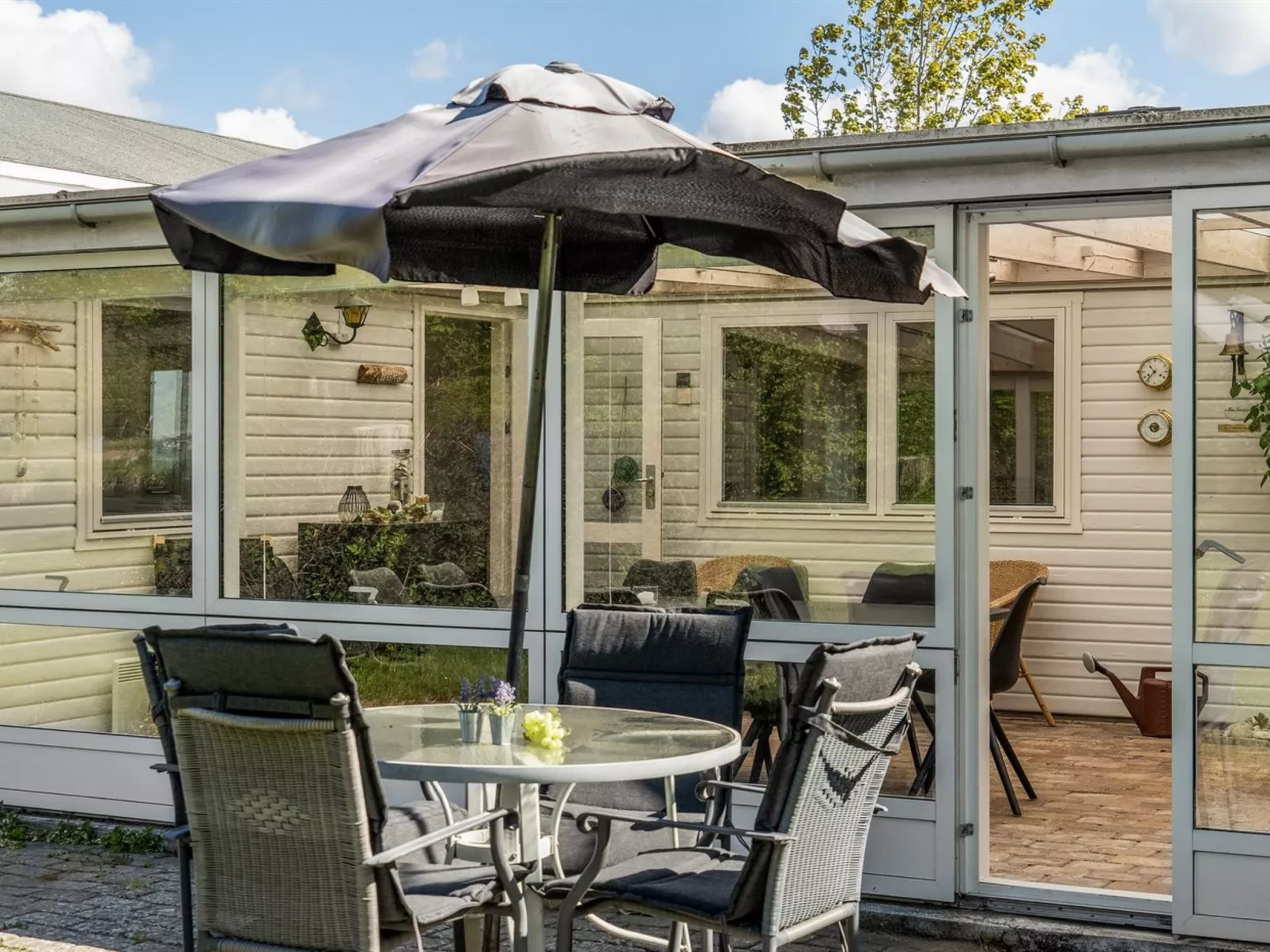 "Frellaf" - 250m from the sea-Outside
